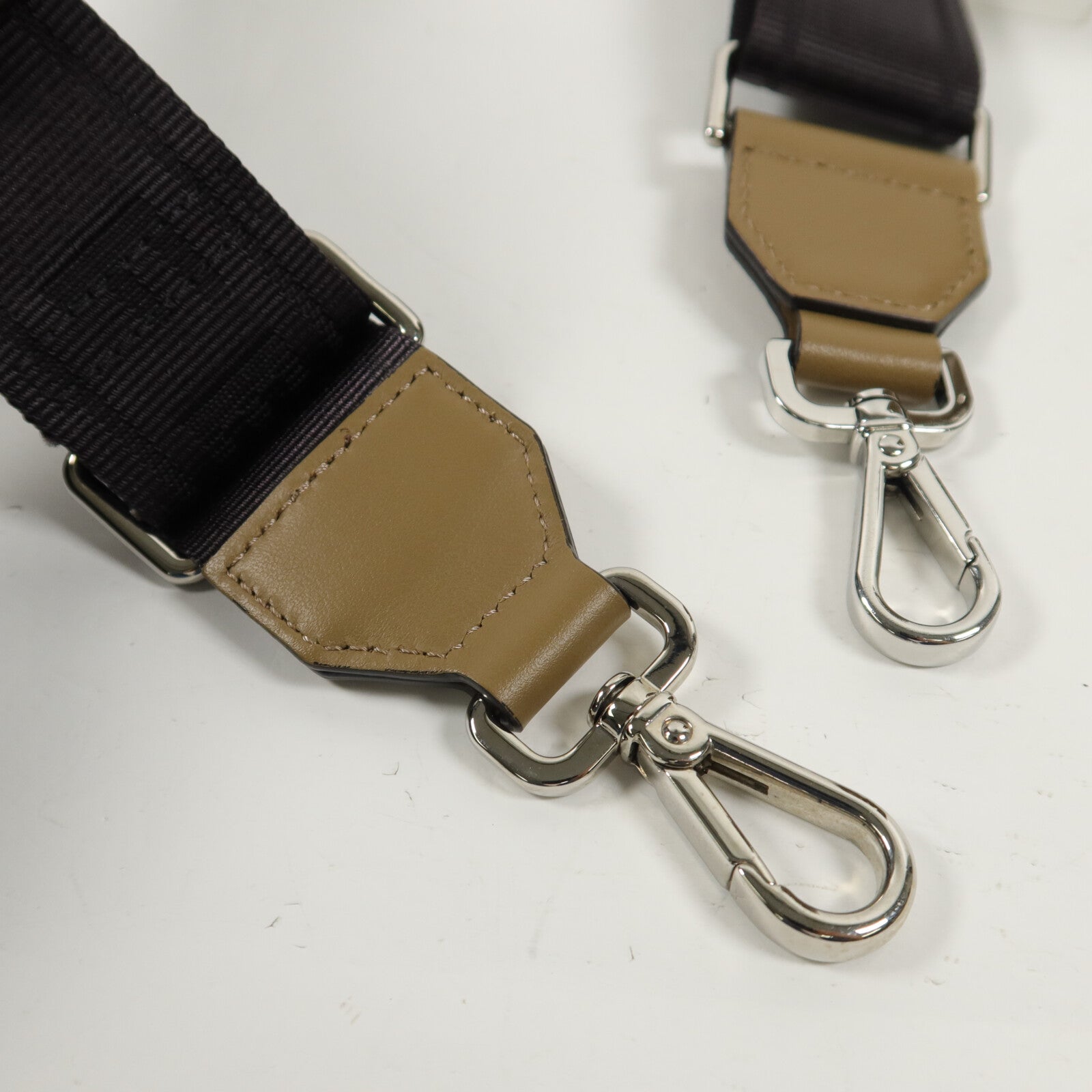 FENDI 塗層帆布Digonal Camera Case肩背袋