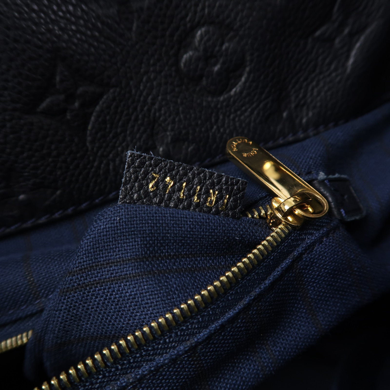 LOUIS VUITTON Monogram Empreinte Artsy MM金扣肩背袋深藍色