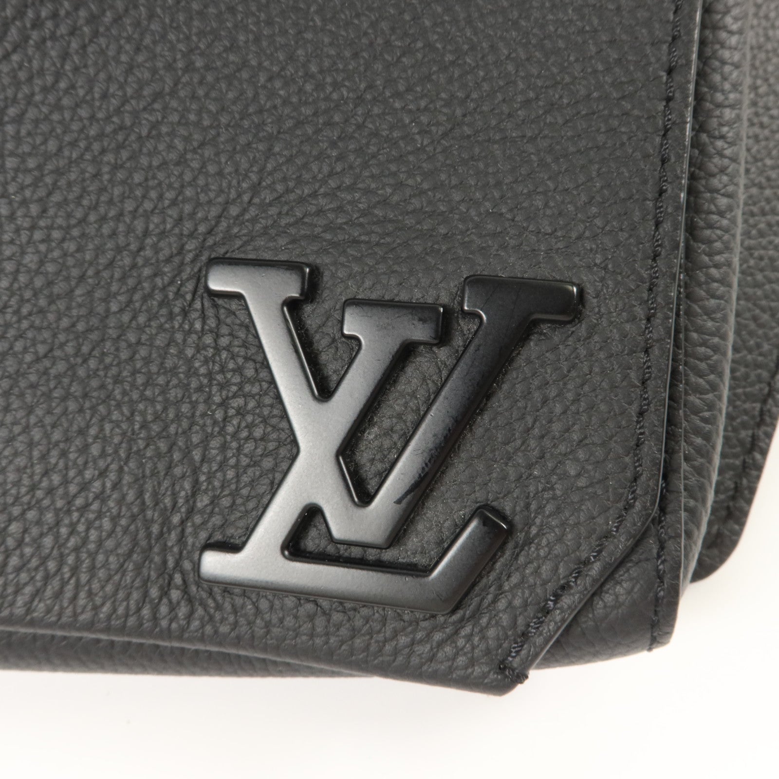 LOUIS VUITTON 牛皮皮革Aerogram Takeoff Sling Bag肩背袋