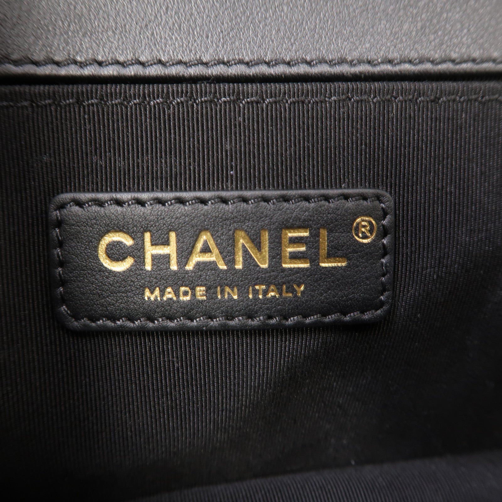CHANEL 【激減優惠】菱格牛皮皮革Boy 25金扣鏈帶肩背袋黑色