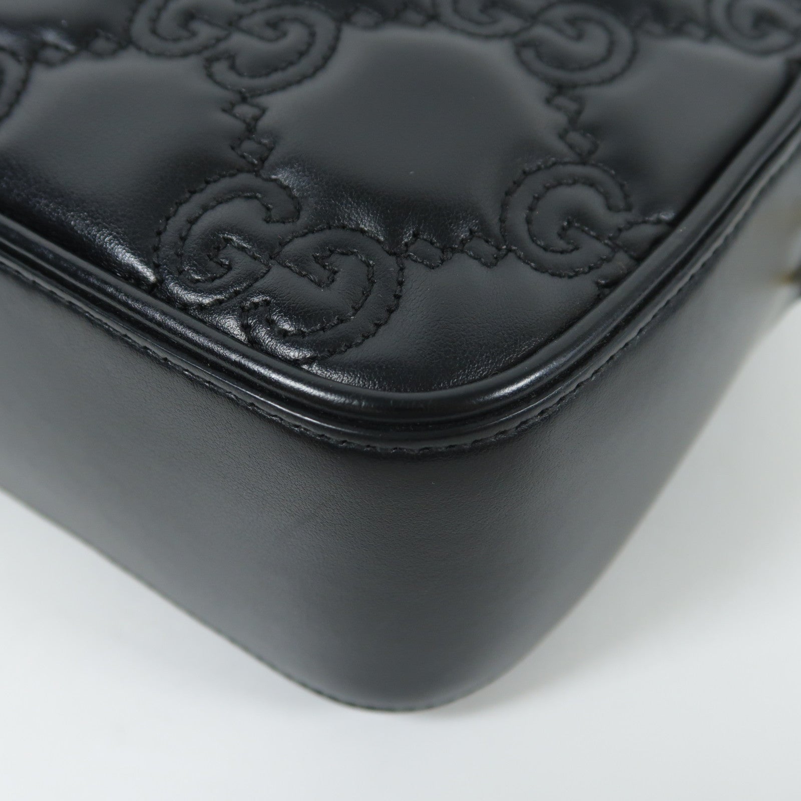 GUCCI 牛皮皮革GG Matelasse Small金扣肩背袋