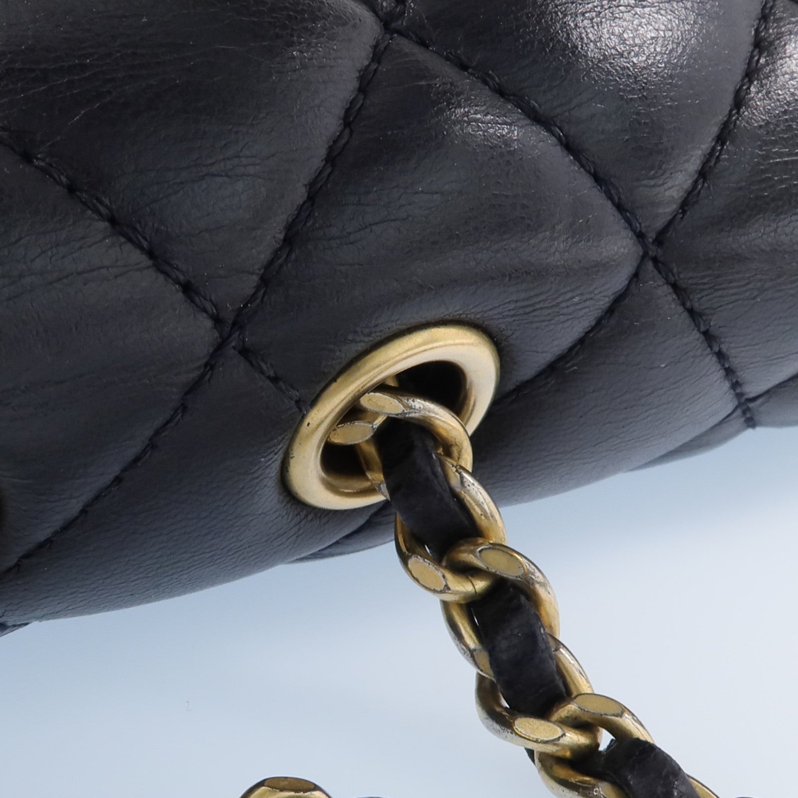 CHANEL 羊皮皮革Chain Shoulder金扣鏈帶肩背袋