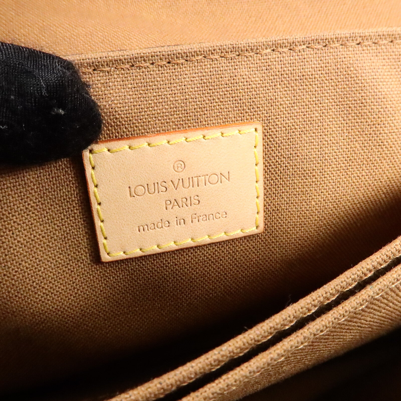LOUIS VUITTON Monogram Marelle 肩背袋