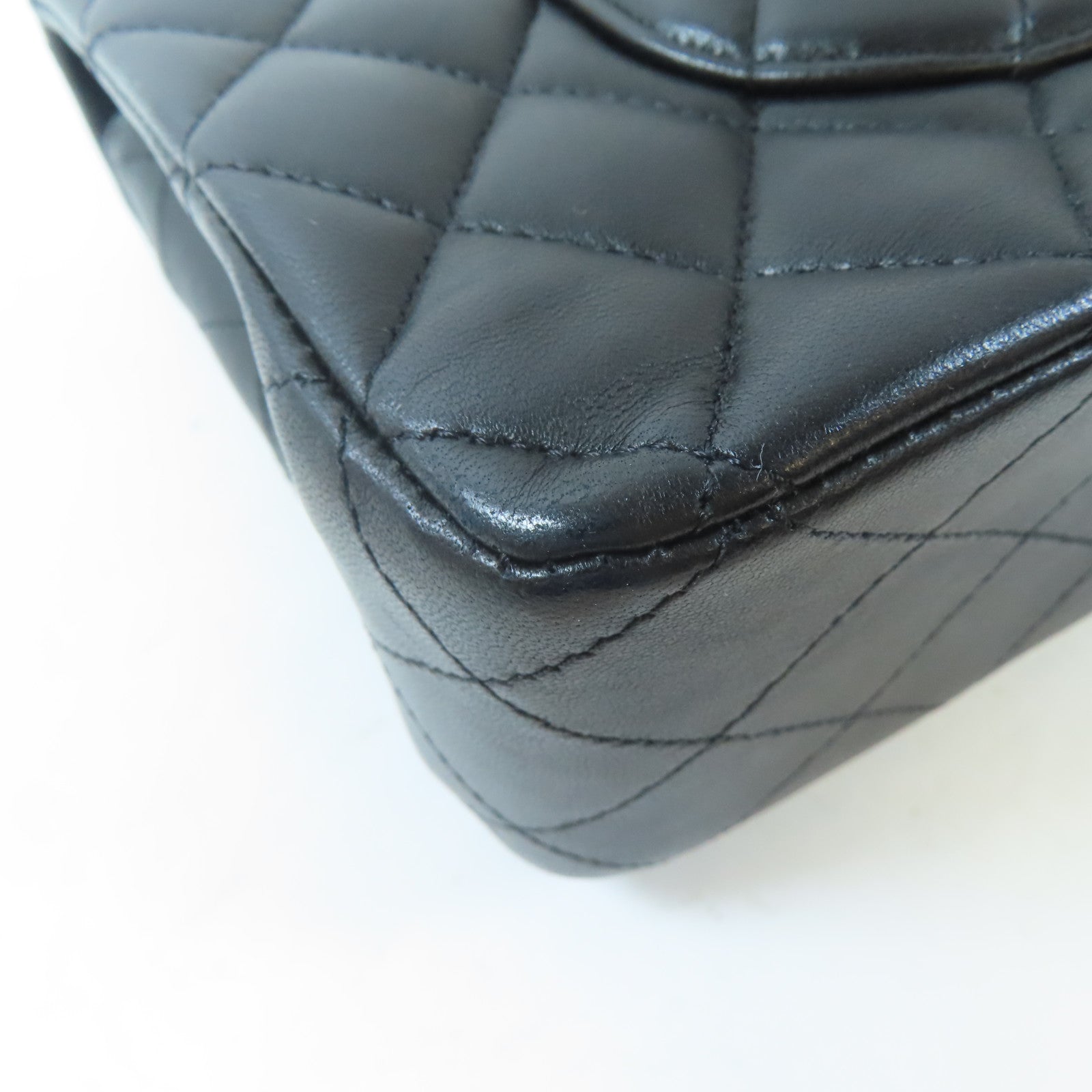 CHANEL 【激減優惠】菱格羊皮皮革Classic 25cm銀扣鏈帶肩背袋黑色