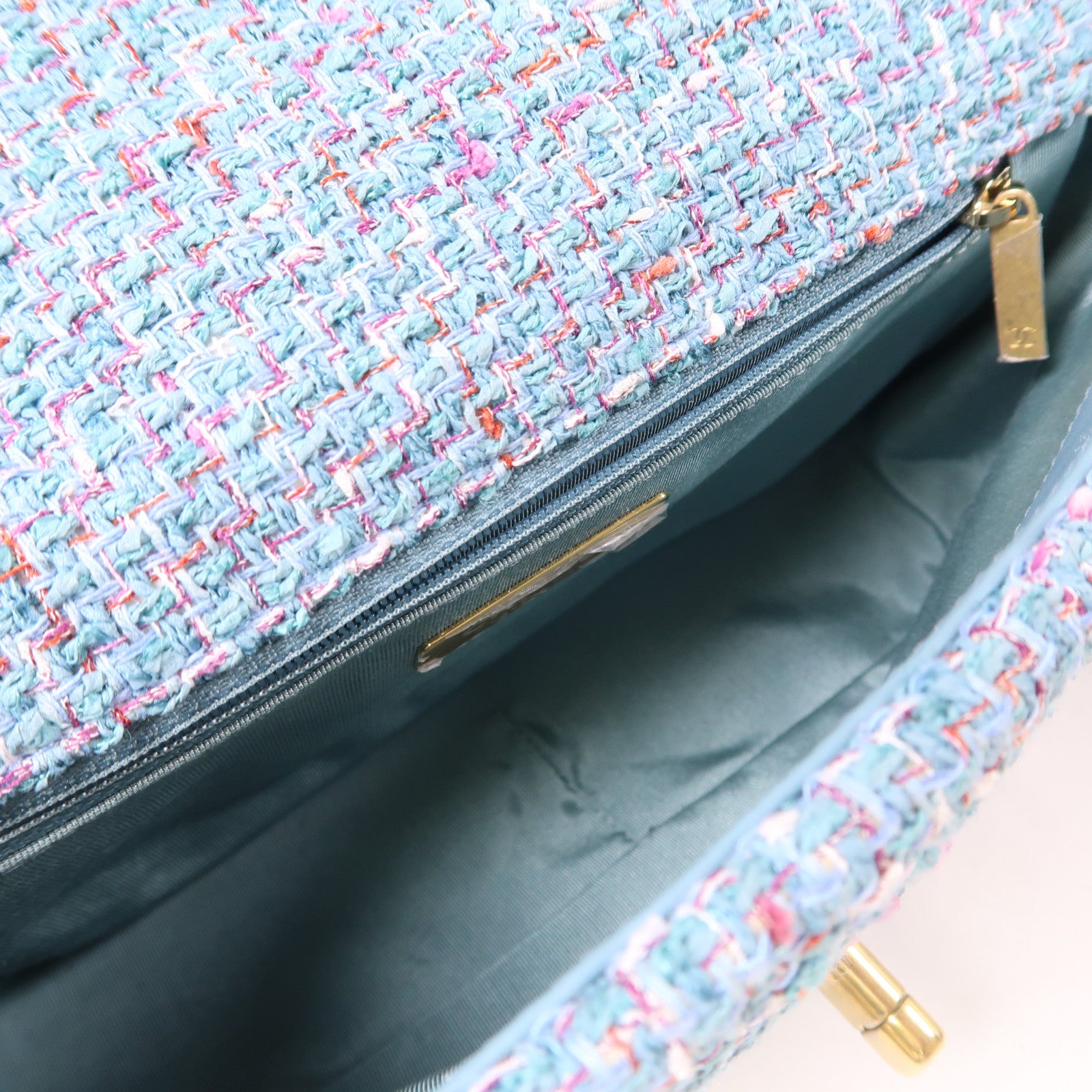 CHANEL 斜紋軟呢Shoulder Bag金扣鏈帶肩背袋