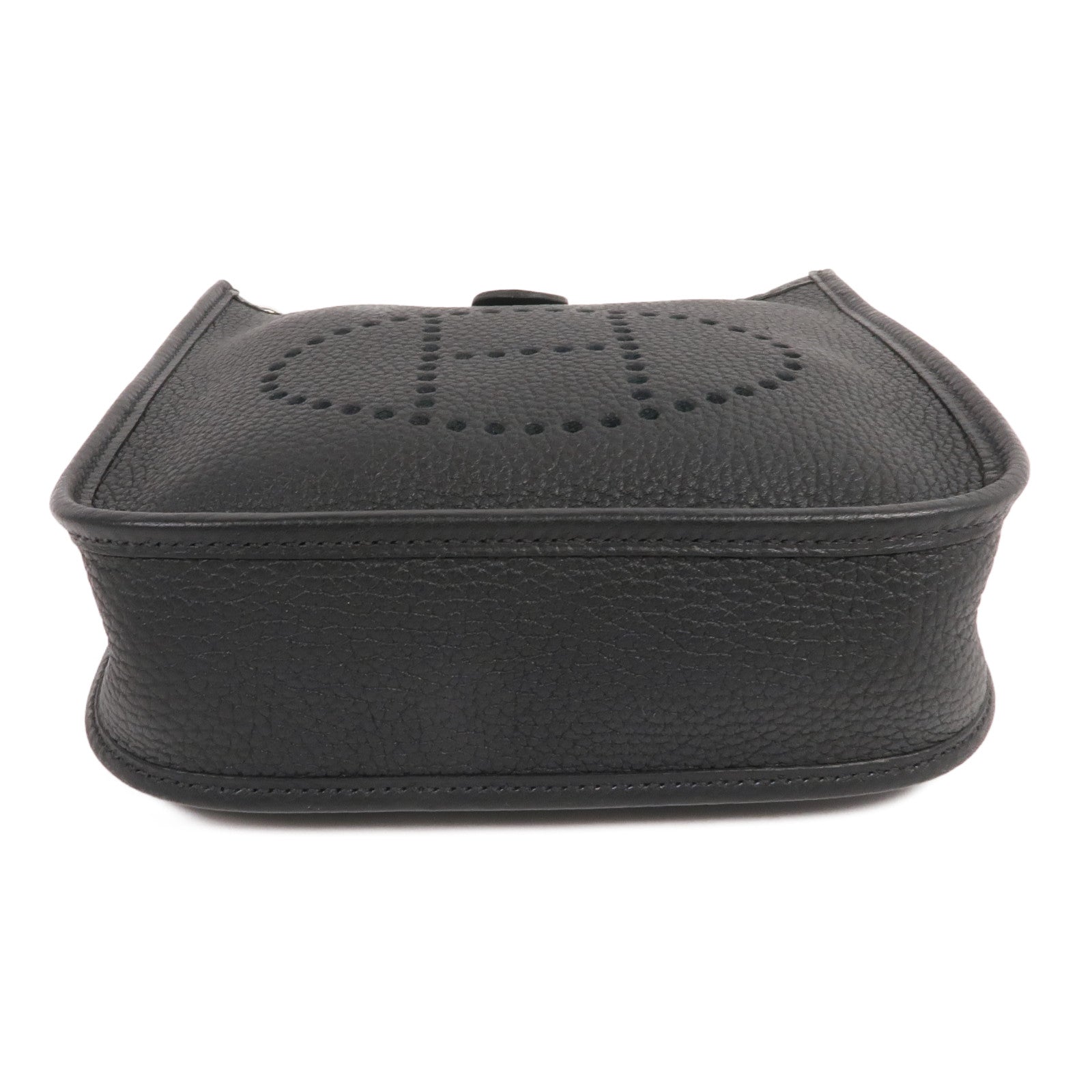 HERMES Clemence皮革Evelyne TPM銀扣肩背袋Noir