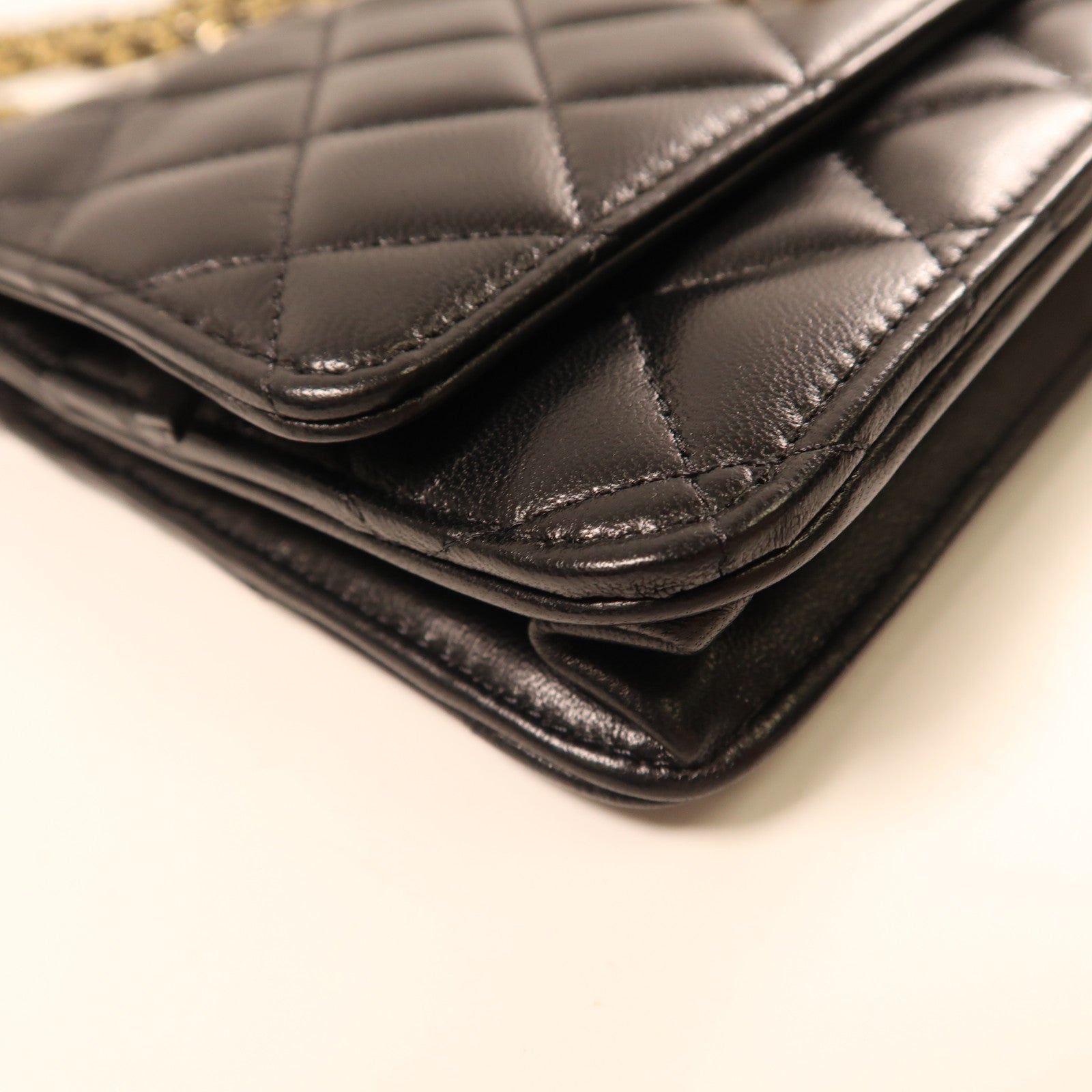 CHANEL 羊皮皮革Wallet On Chain金扣鏈帶肩背袋黑色