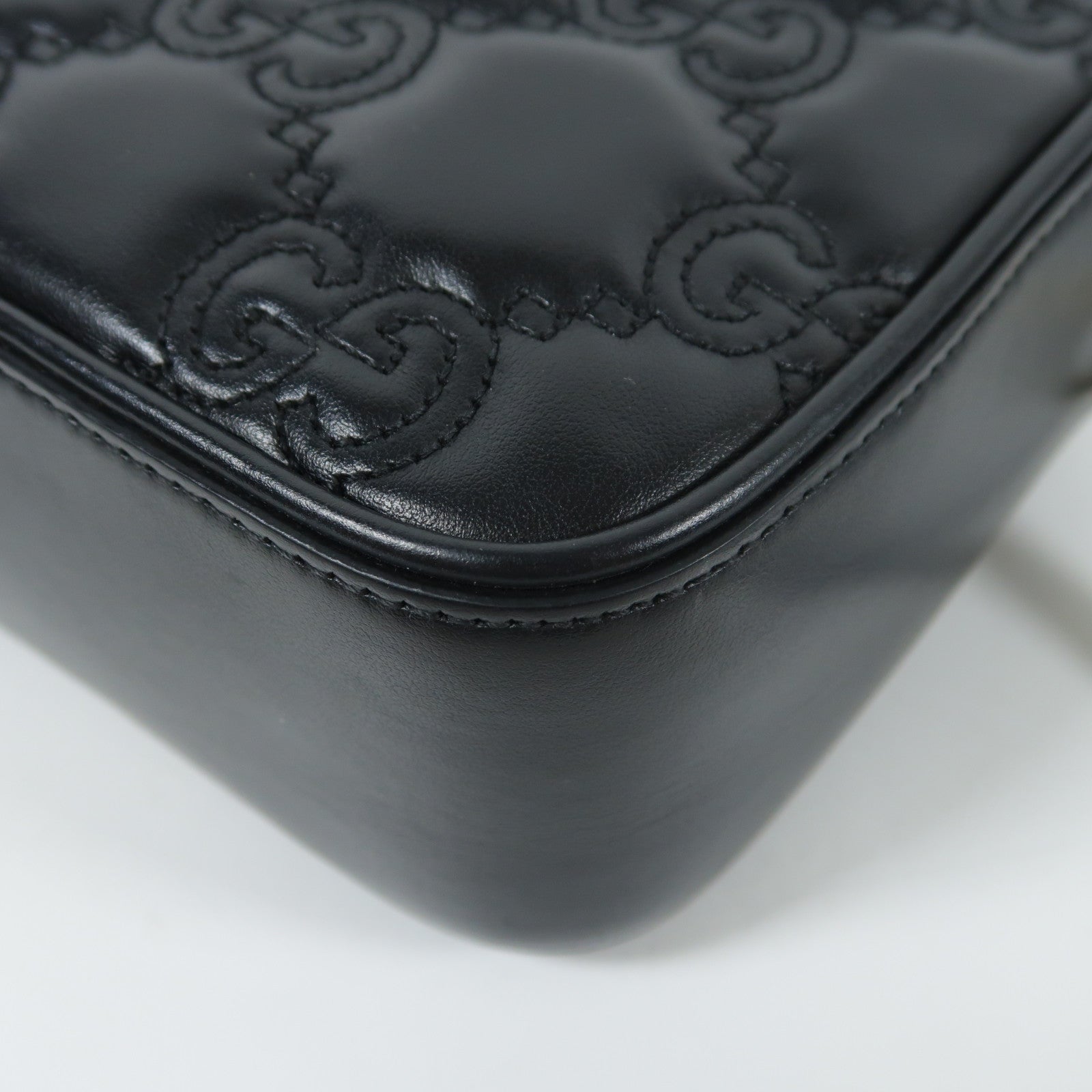 GUCCI 牛皮皮革GG Matelasse Small金扣肩背袋