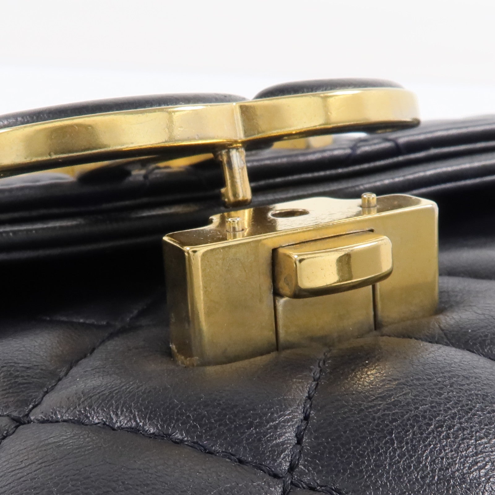 CHANEL 羊皮皮革Chain Shoulder金扣鏈帶肩背袋
