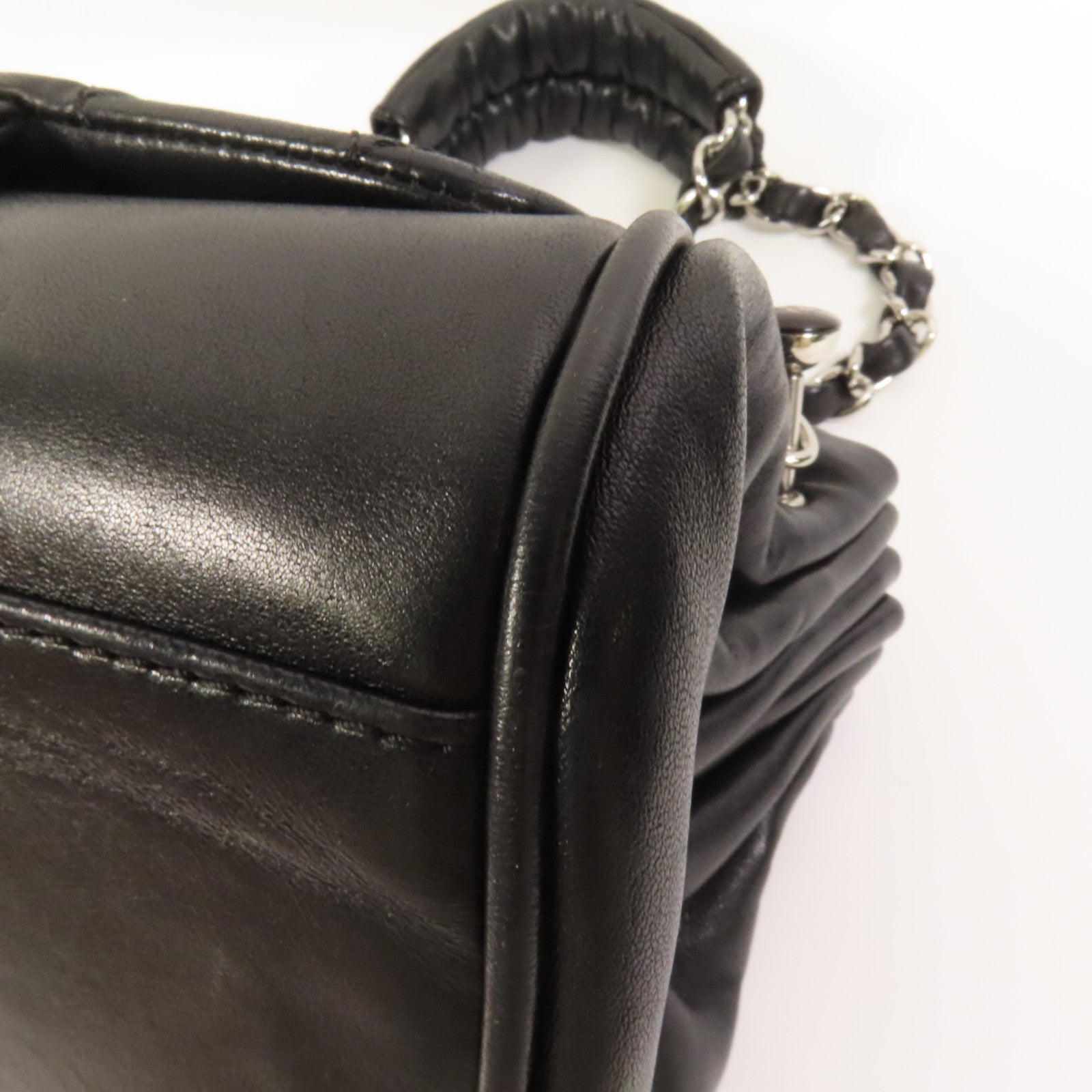 CHANEL 羊皮皮革Shoulder Bag銀扣鏈帶肩背袋