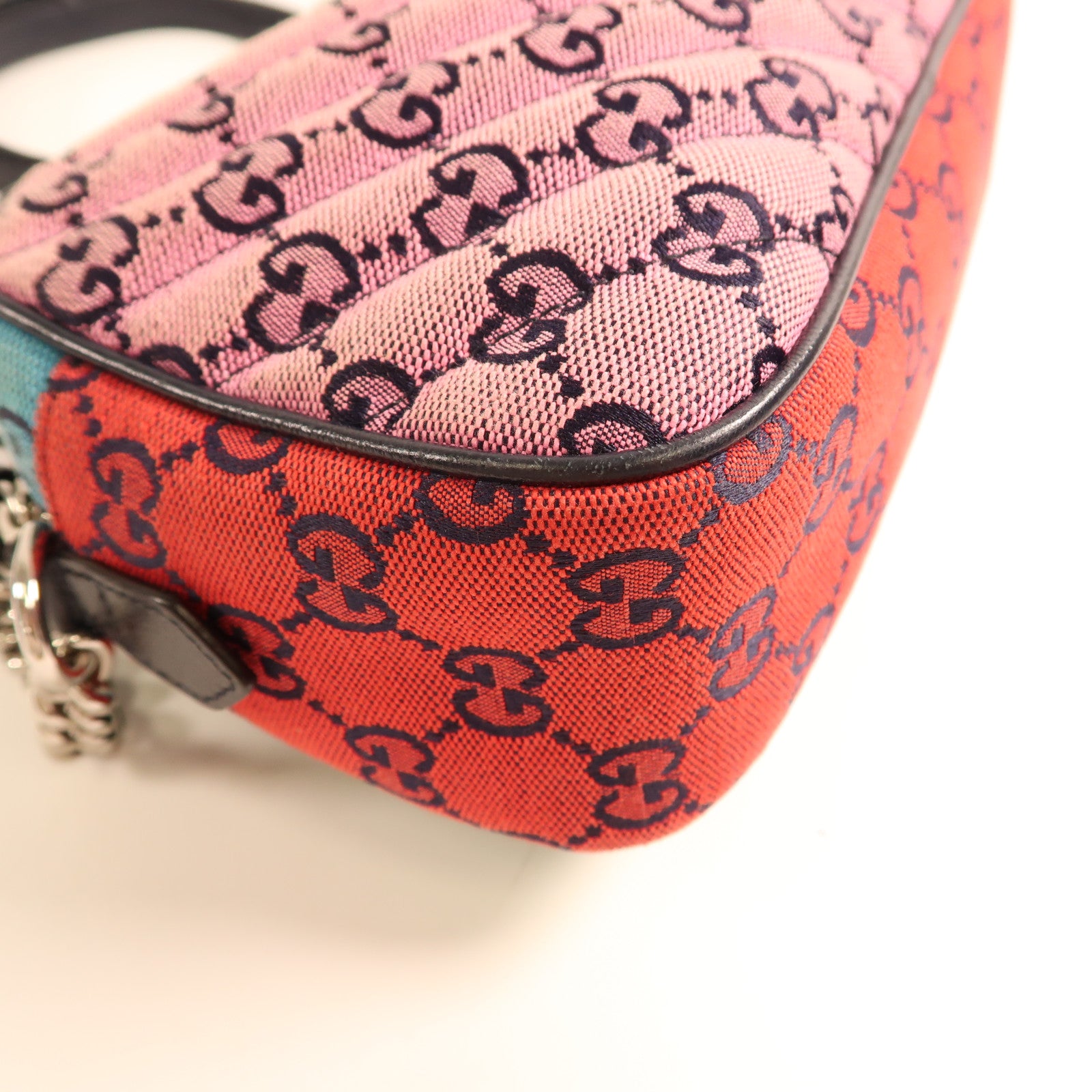 GUCCI 帆布GG Marmont銀扣肩背袋