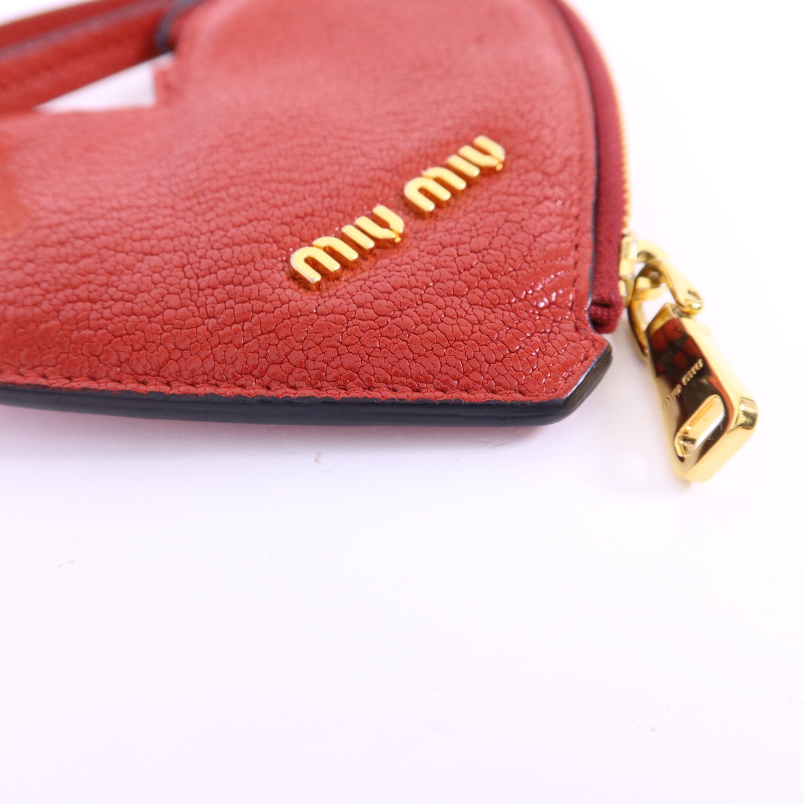 Miu Miu 牛皮皮革Coin Case金扣零錢包