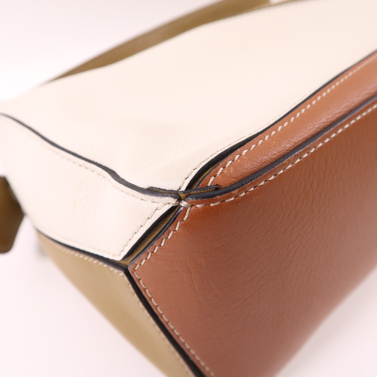 LOEWE 皮革Small Puzzle銀扣手挽肩背兩用袋米色/啡色