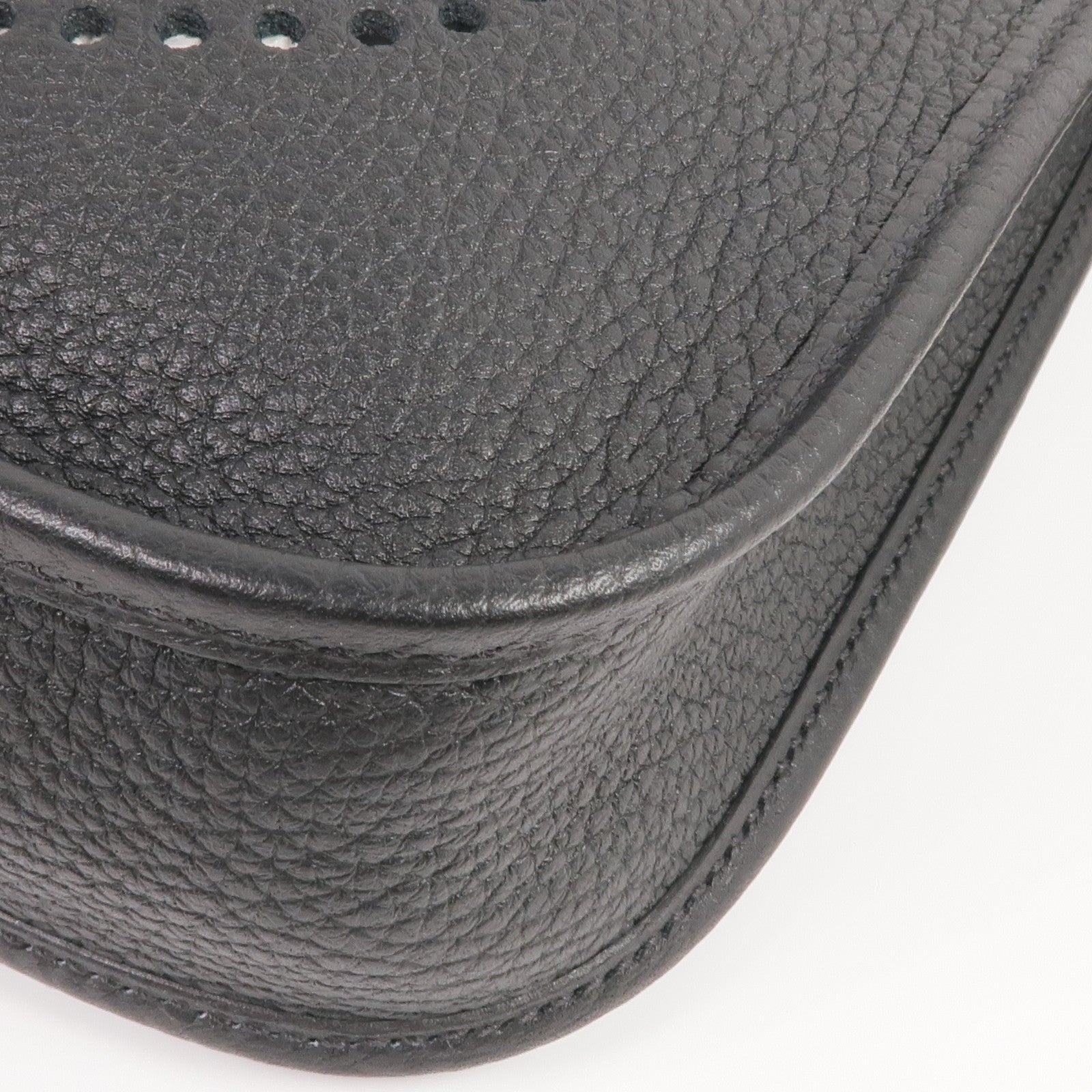 HERMES Clemence皮革Evelyne TPM銀扣肩背袋Noir