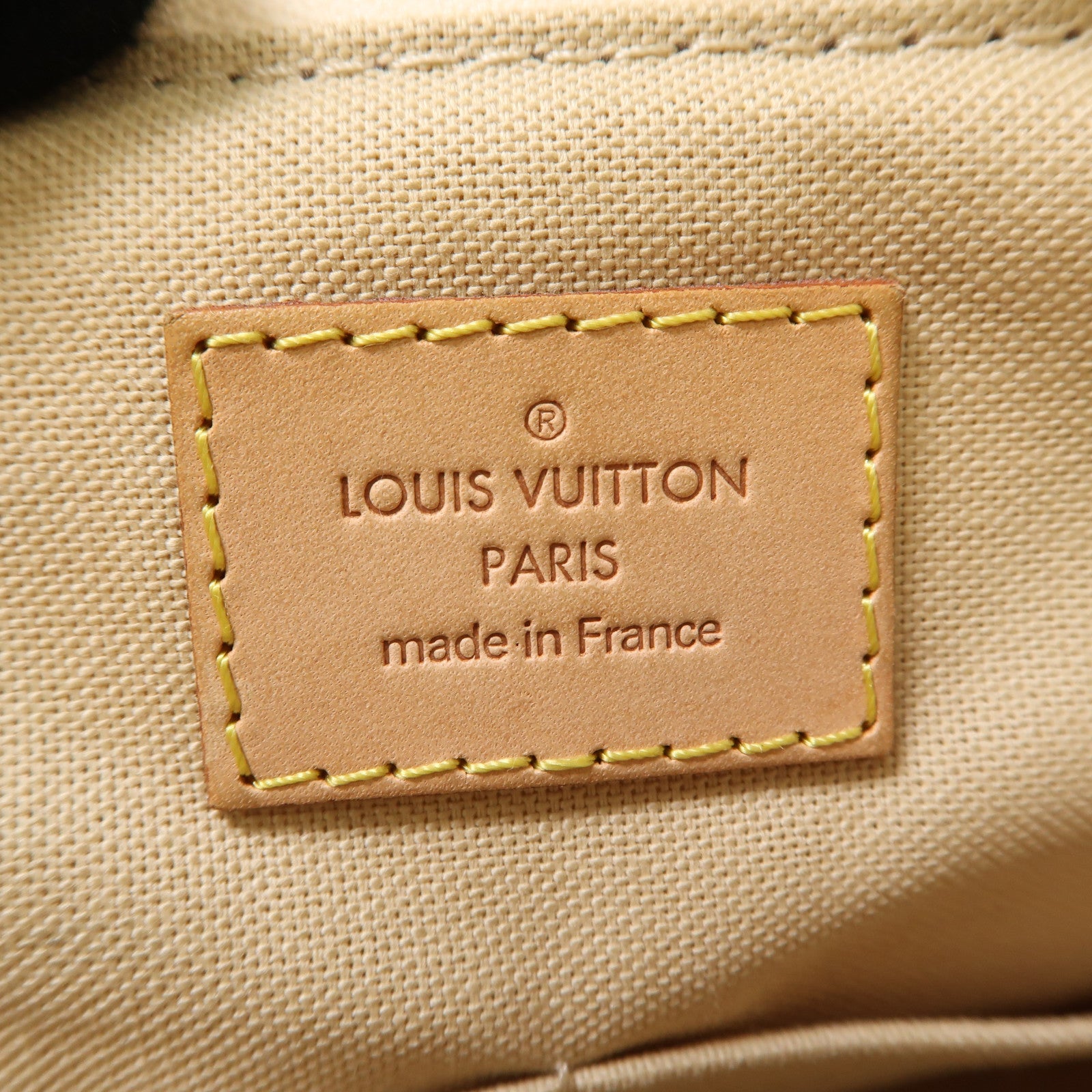 LOUIS VUITTON Damier Azur Siracusa金扣肩背袋白色