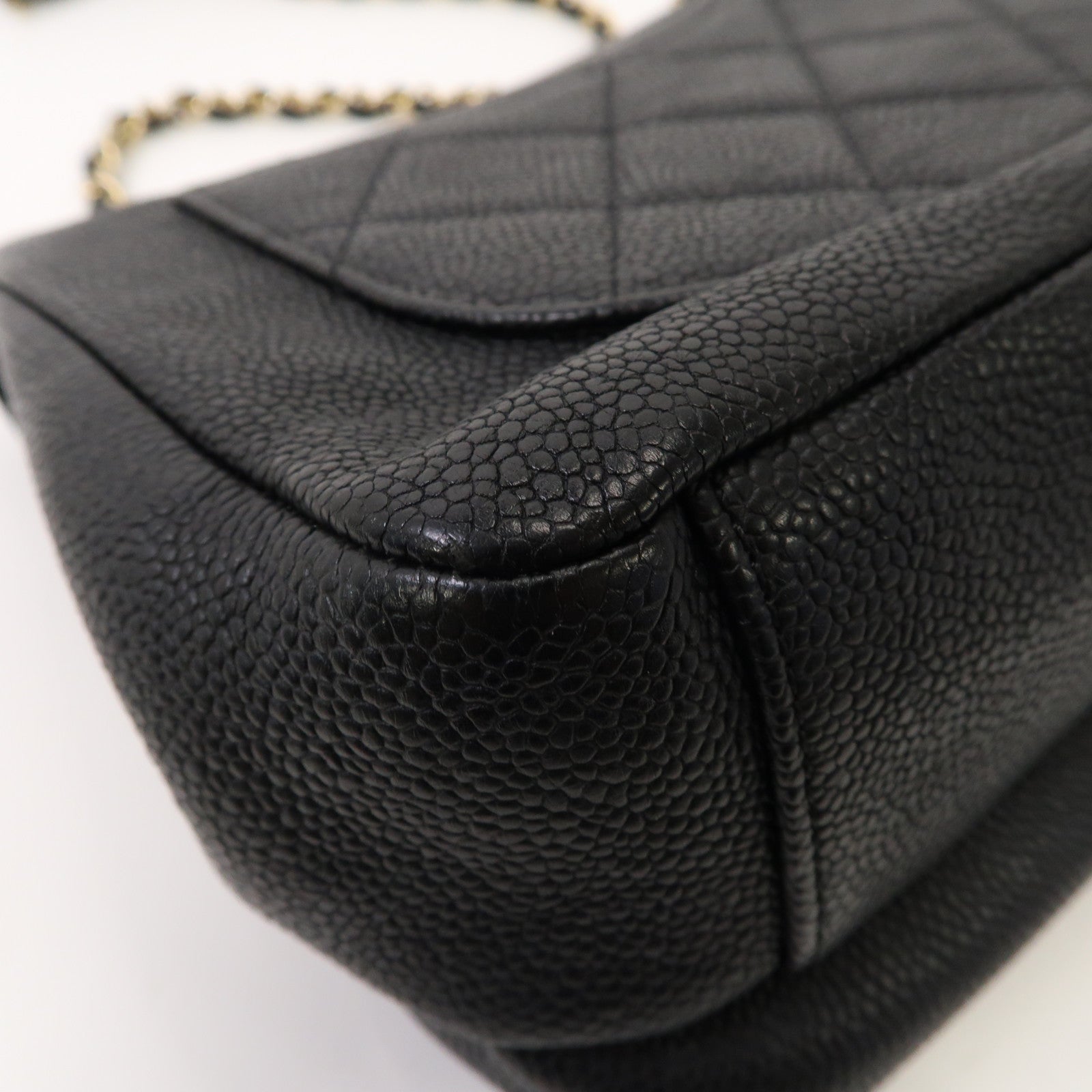 CHANEL 菱格Caviar皮革Chain Shoulder Bag金扣鏈帶肩背袋黑色