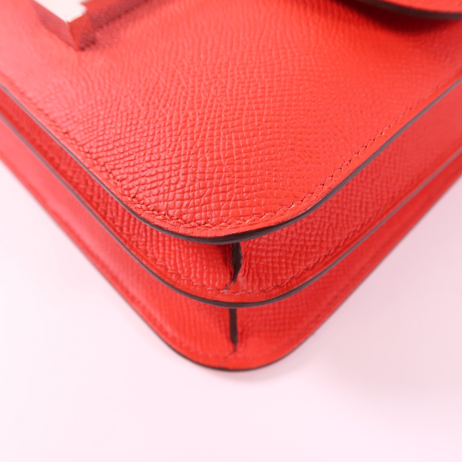 HERMES Epsom皮革Constance 24銀扣肩背袋S3 Rouge de coeur