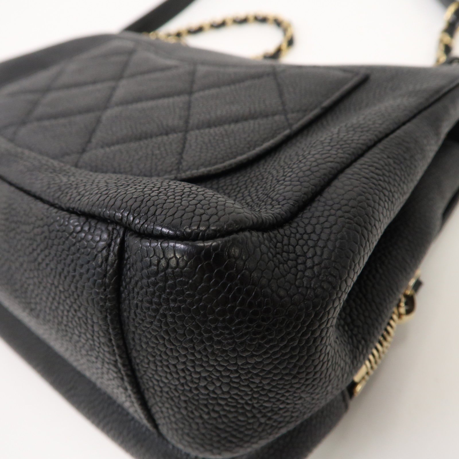 CHANEL 菱格Caviar皮革Chain Shoulder Bag金扣鏈帶肩背袋黑色