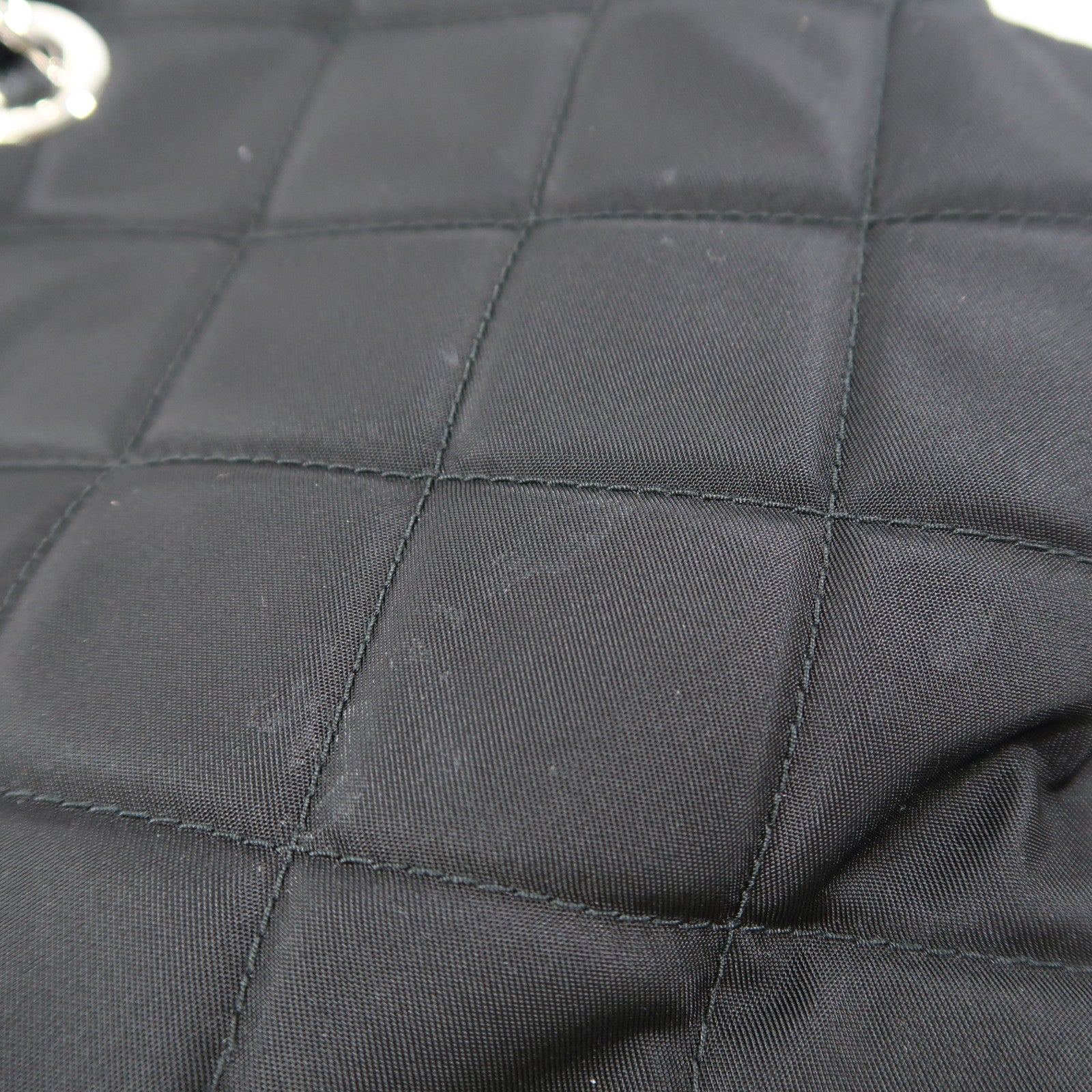 PRADA 尼龍Shoulder Bag銀扣鏈帶肩背袋