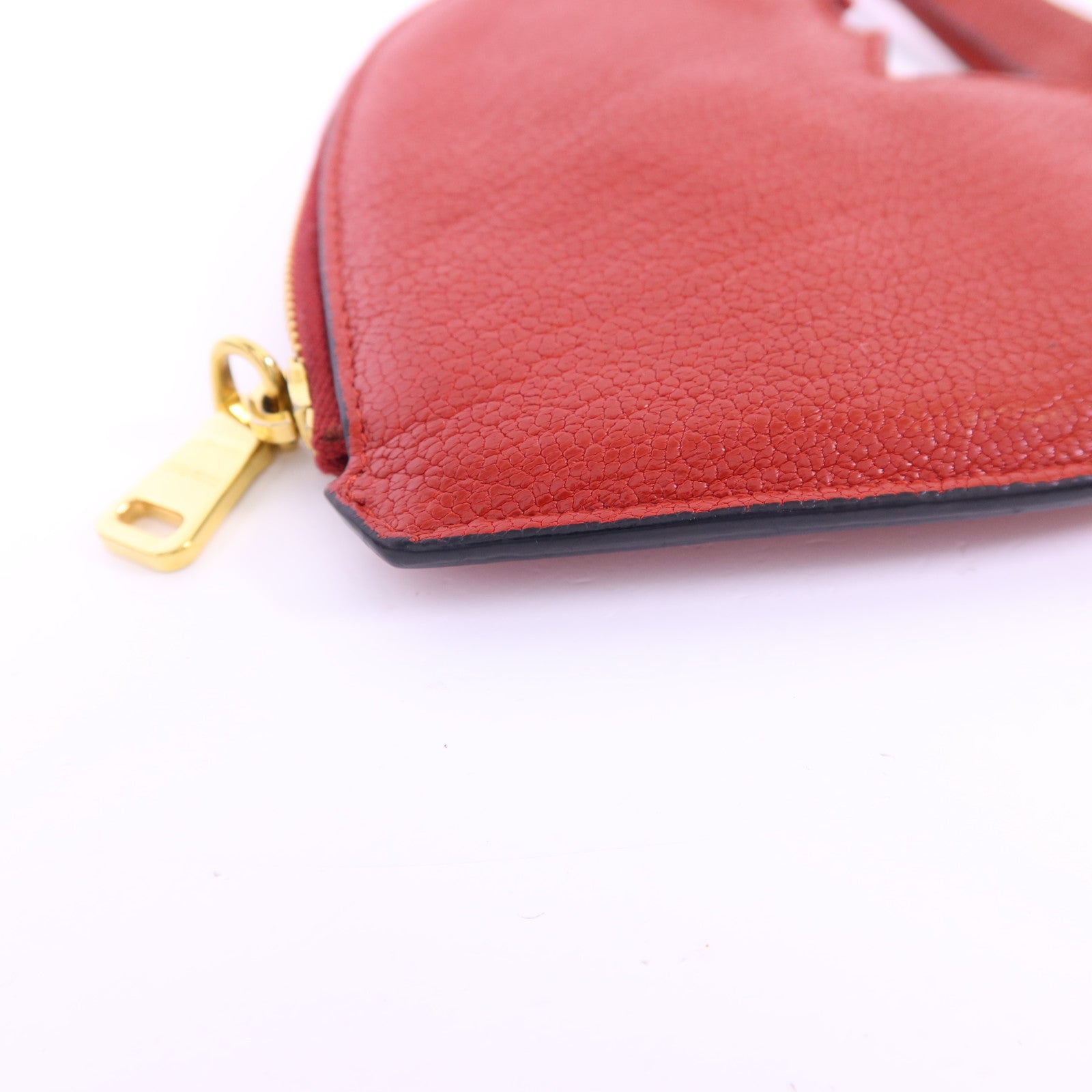 Miu Miu 牛皮皮革Coin Case金扣零錢包