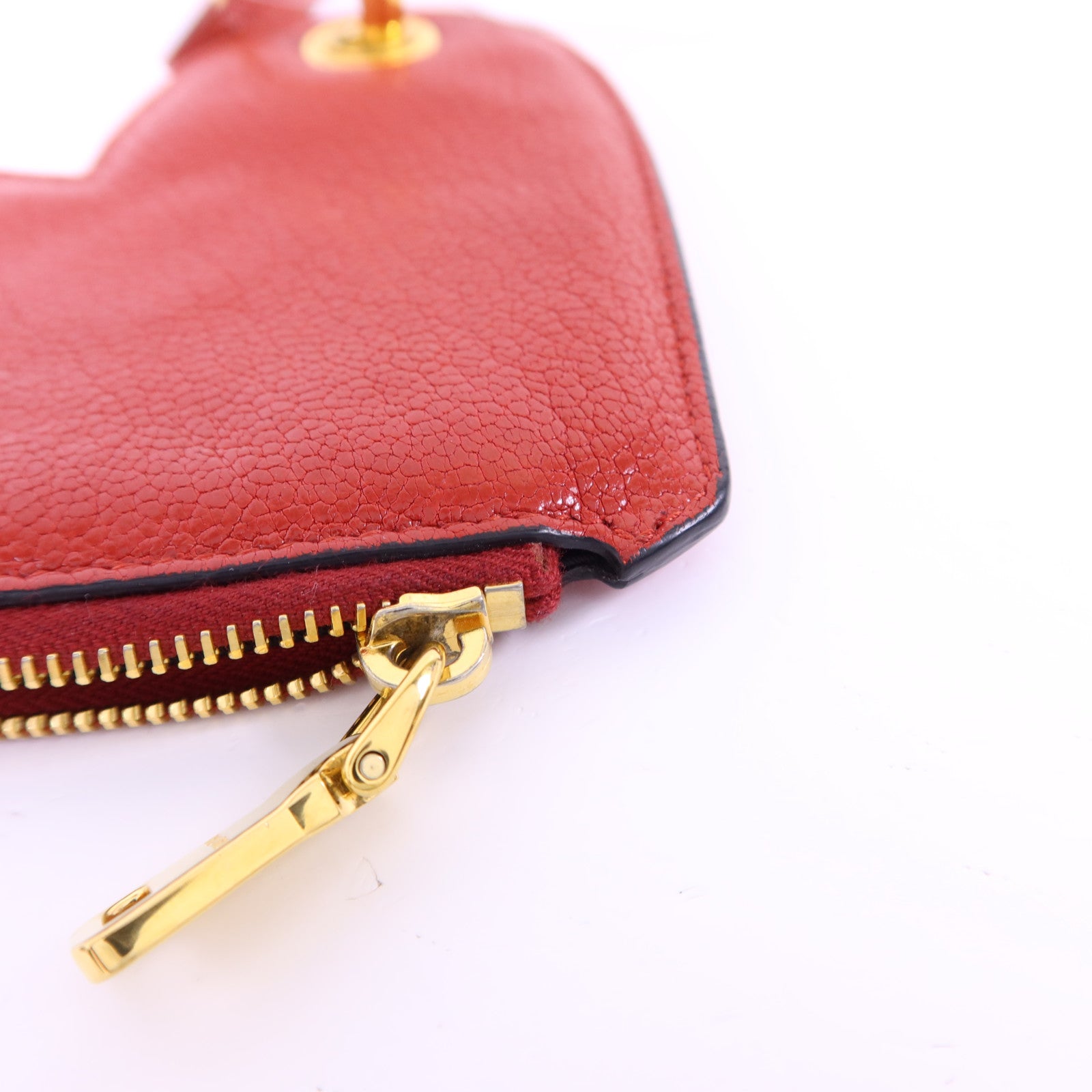 Miu Miu 牛皮皮革Coin Case金扣零錢包