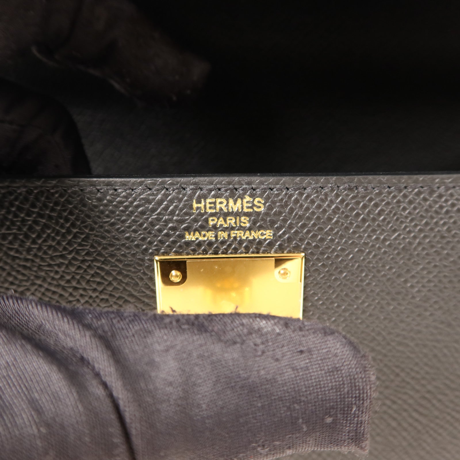 HERMES Epsom皮革Kelly 28金扣手挽肩背兩用袋Noir