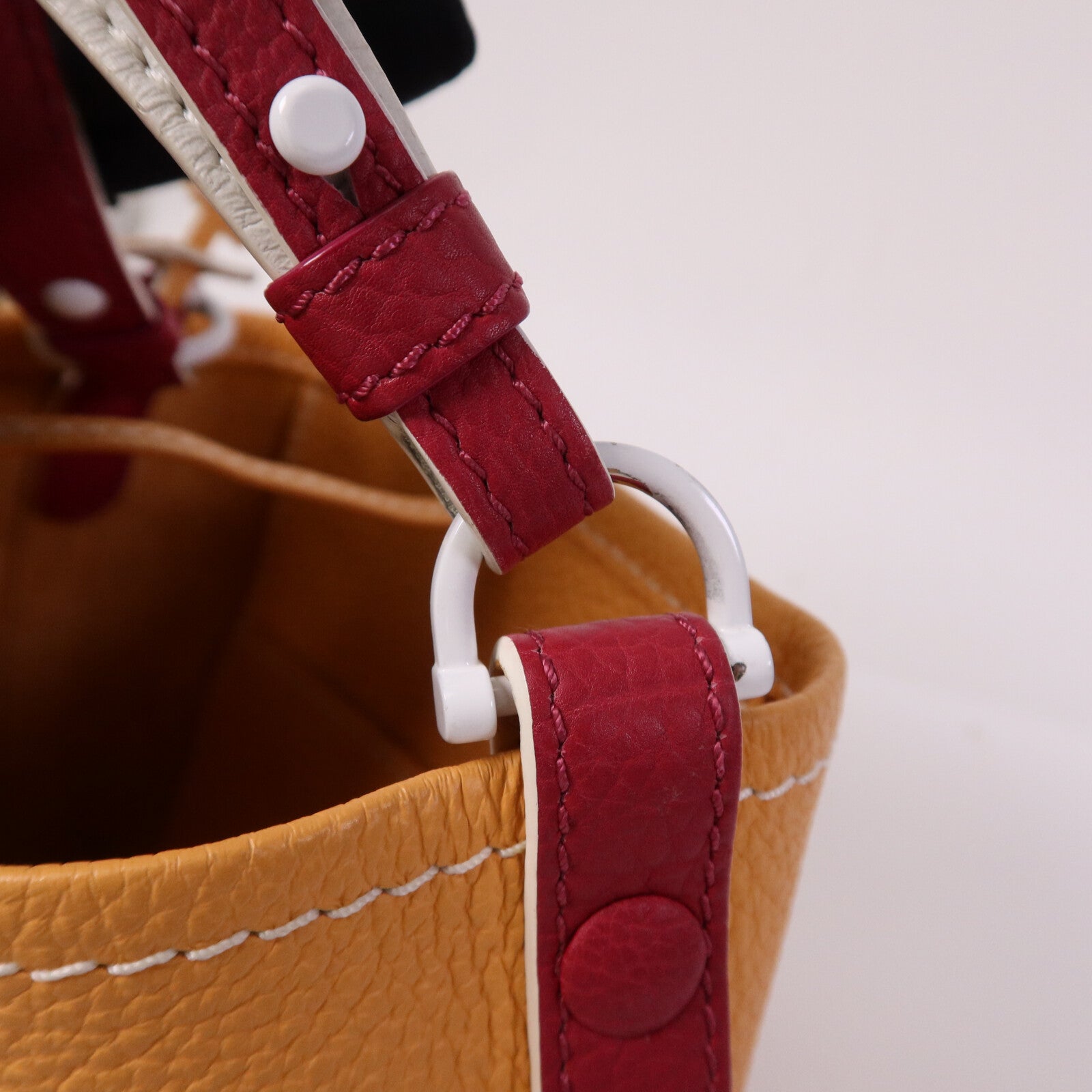 Delvaux 【激減優惠】Taurillon Soft Pin Mini Bucket手挽袋