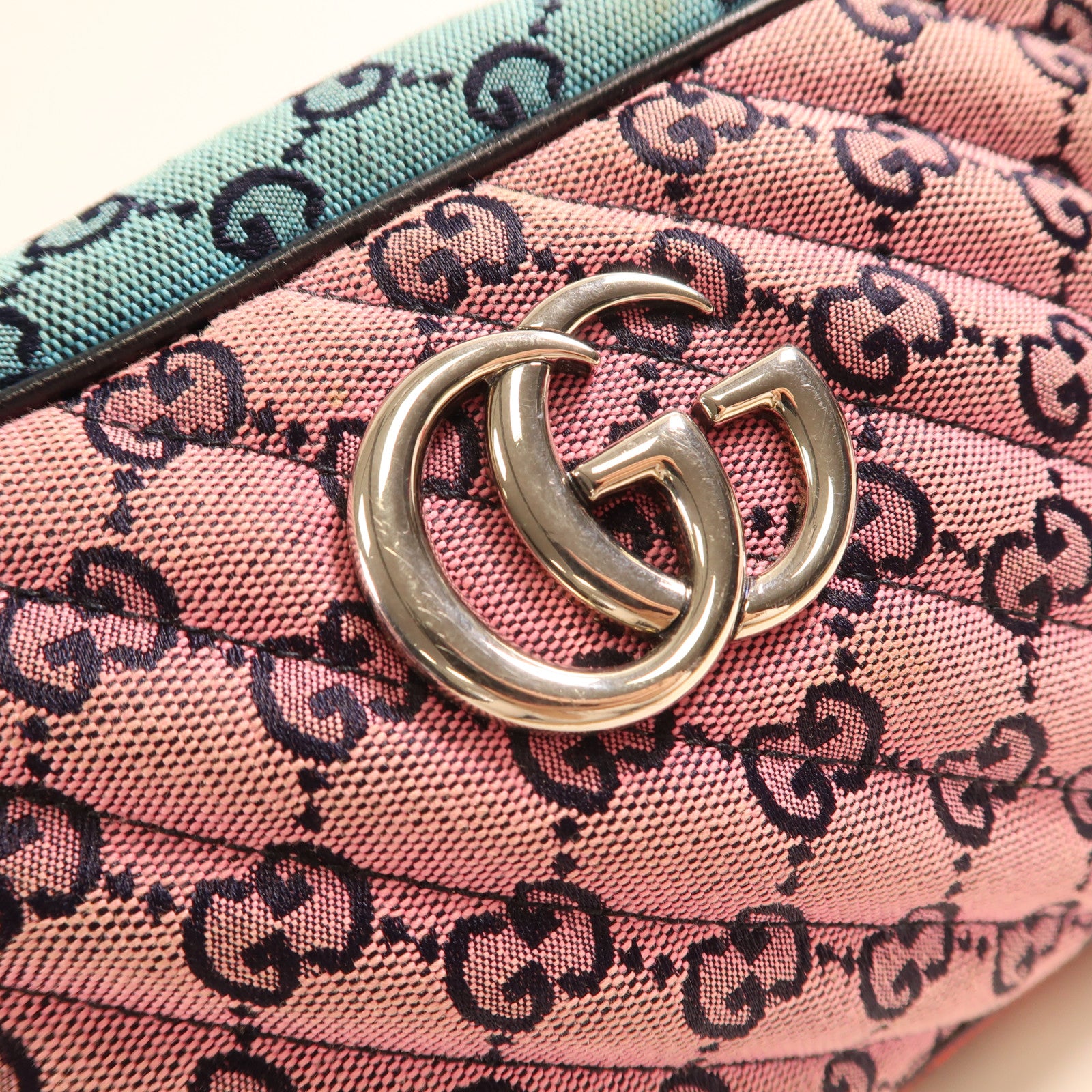 GUCCI 帆布GG Marmont銀扣肩背袋