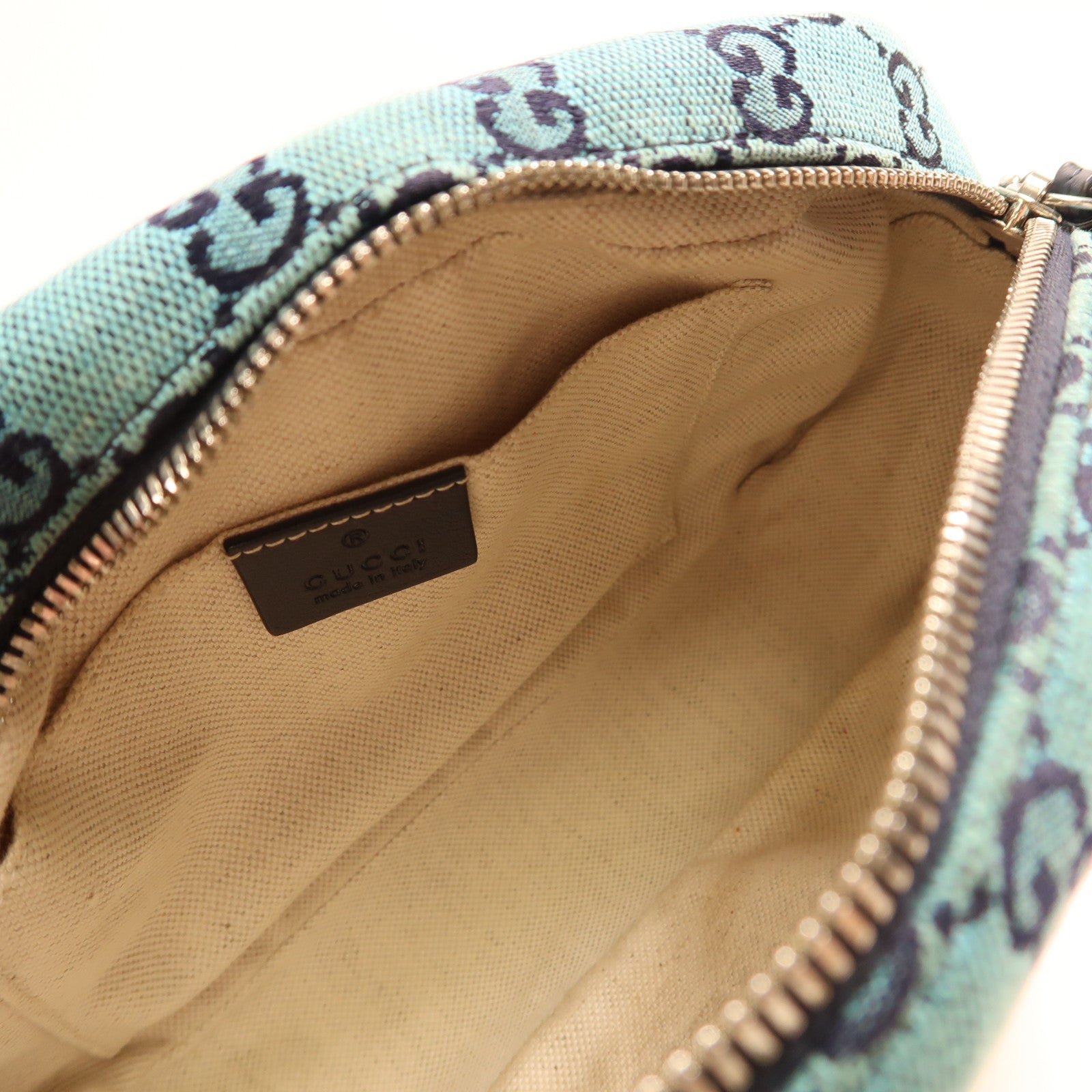 GUCCI 帆布GG Marmont銀扣肩背袋