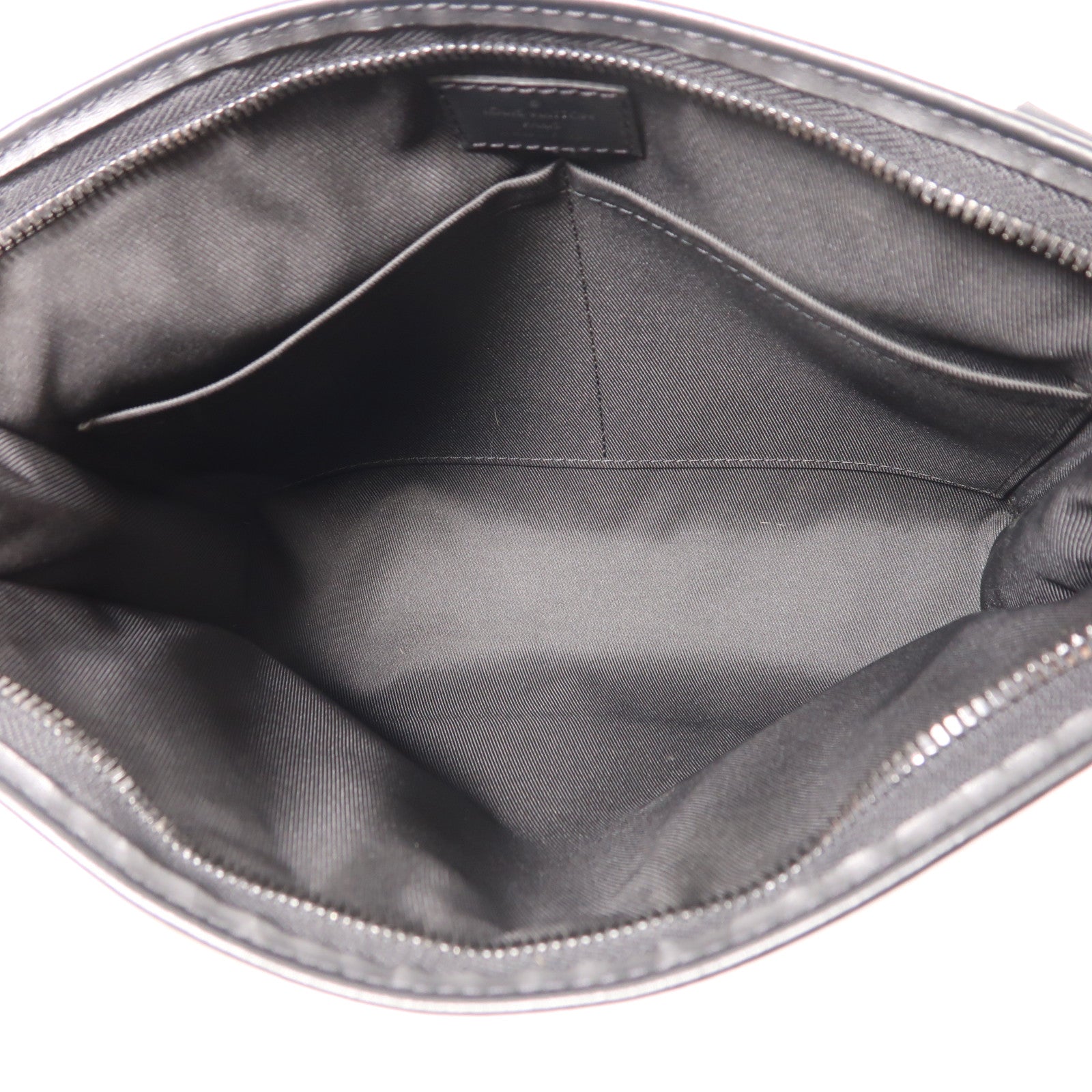 LOUIS VUITTON Aerogram Messenger Voyage斜挎包