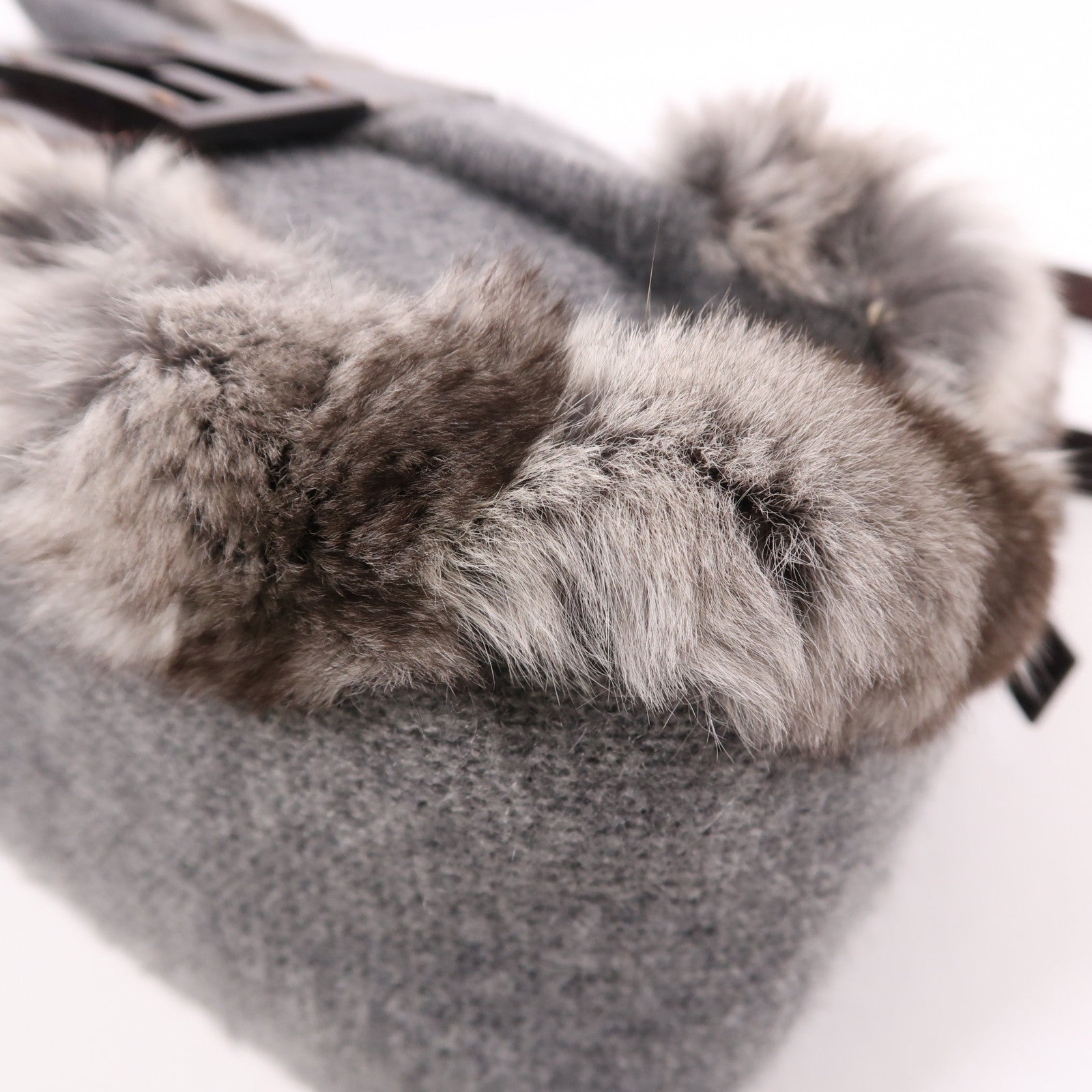 FENDI 羊毛/兔毛Baguette銀扣肩背袋