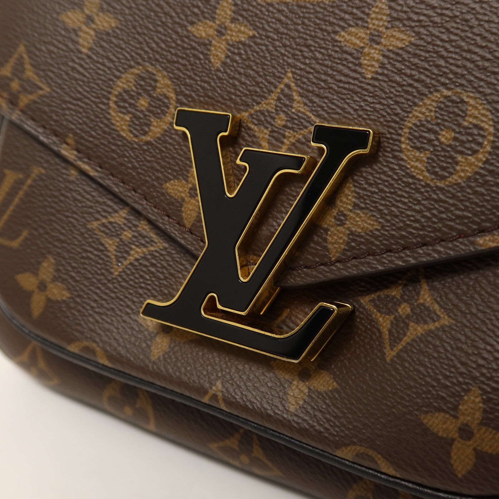 LOUIS VUITTON Monogram Passy鏈帶肩背袋