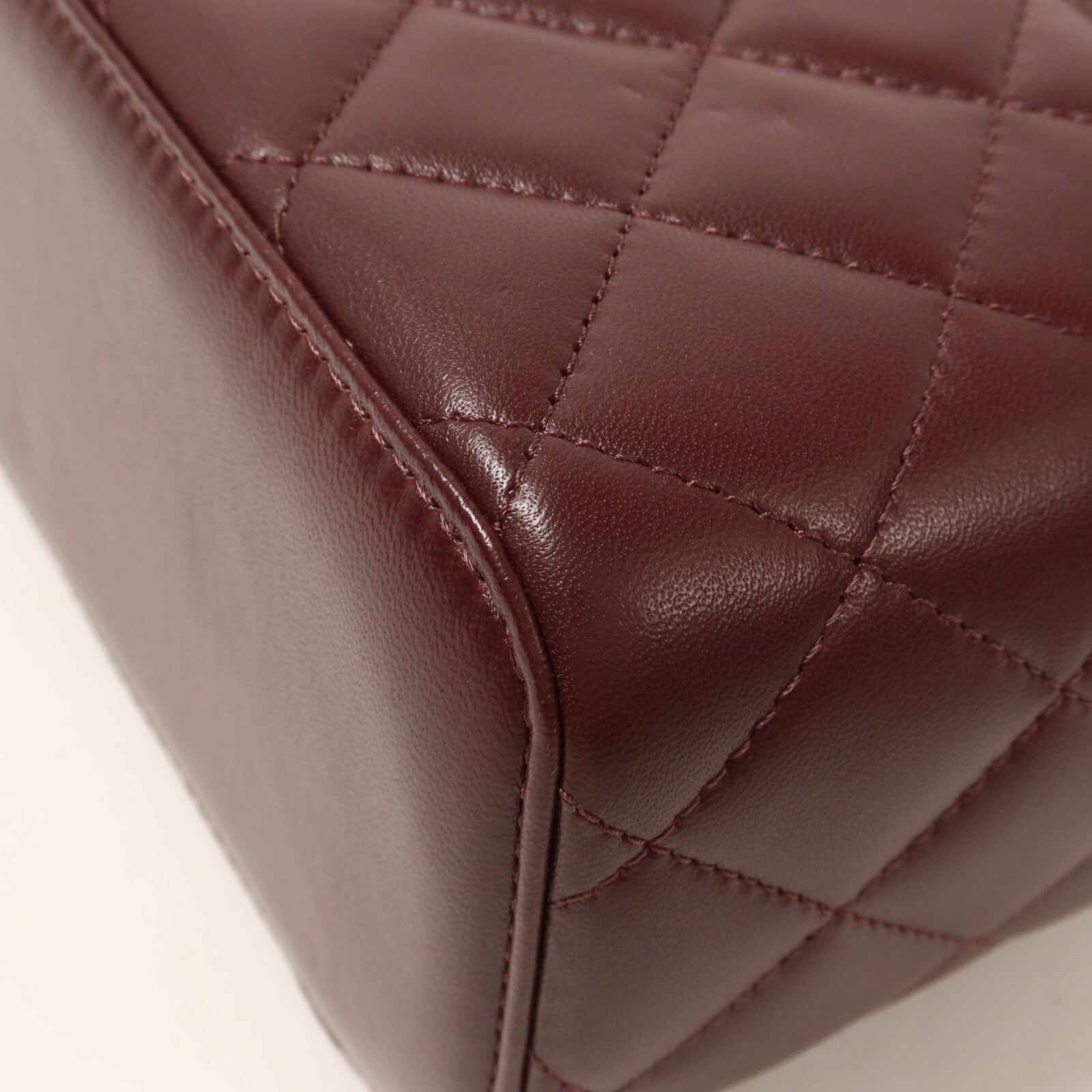 CHANEL 羊皮皮革Vanity Case鏈帶肩背袋