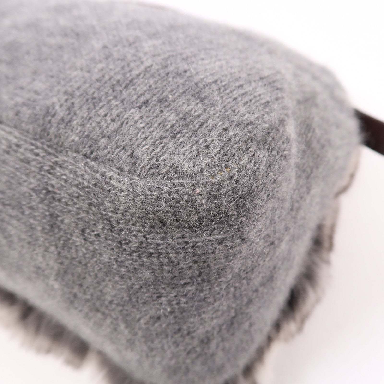 FENDI 羊毛/兔毛Baguette銀扣肩背袋