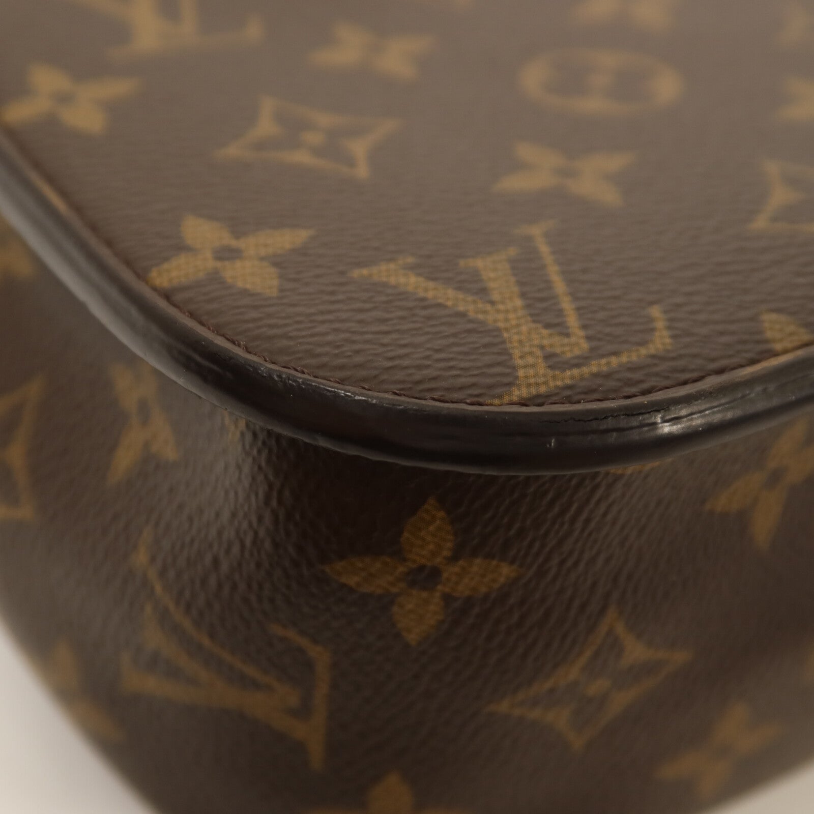 LOUIS VUITTON Monogram Passy鏈帶肩背袋