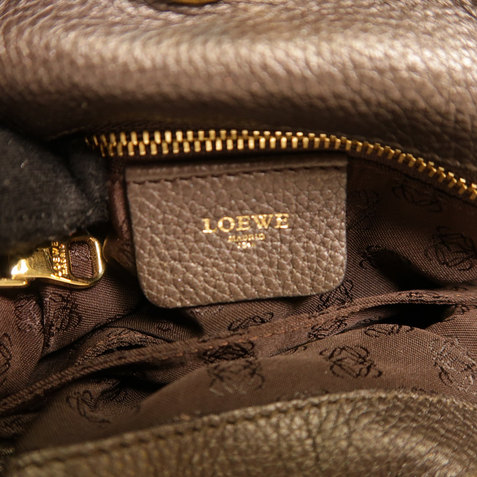 LOEWE 牛皮皮革Flamenco金扣肩背袋