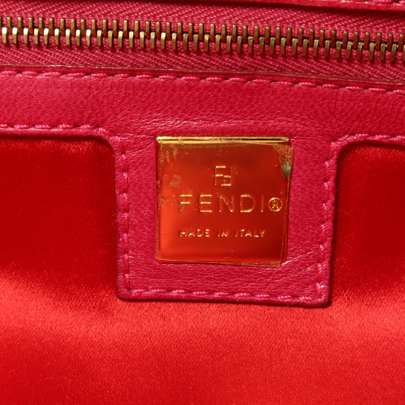 FENDI 麂皮皮革Mamma Baguette肩背袋