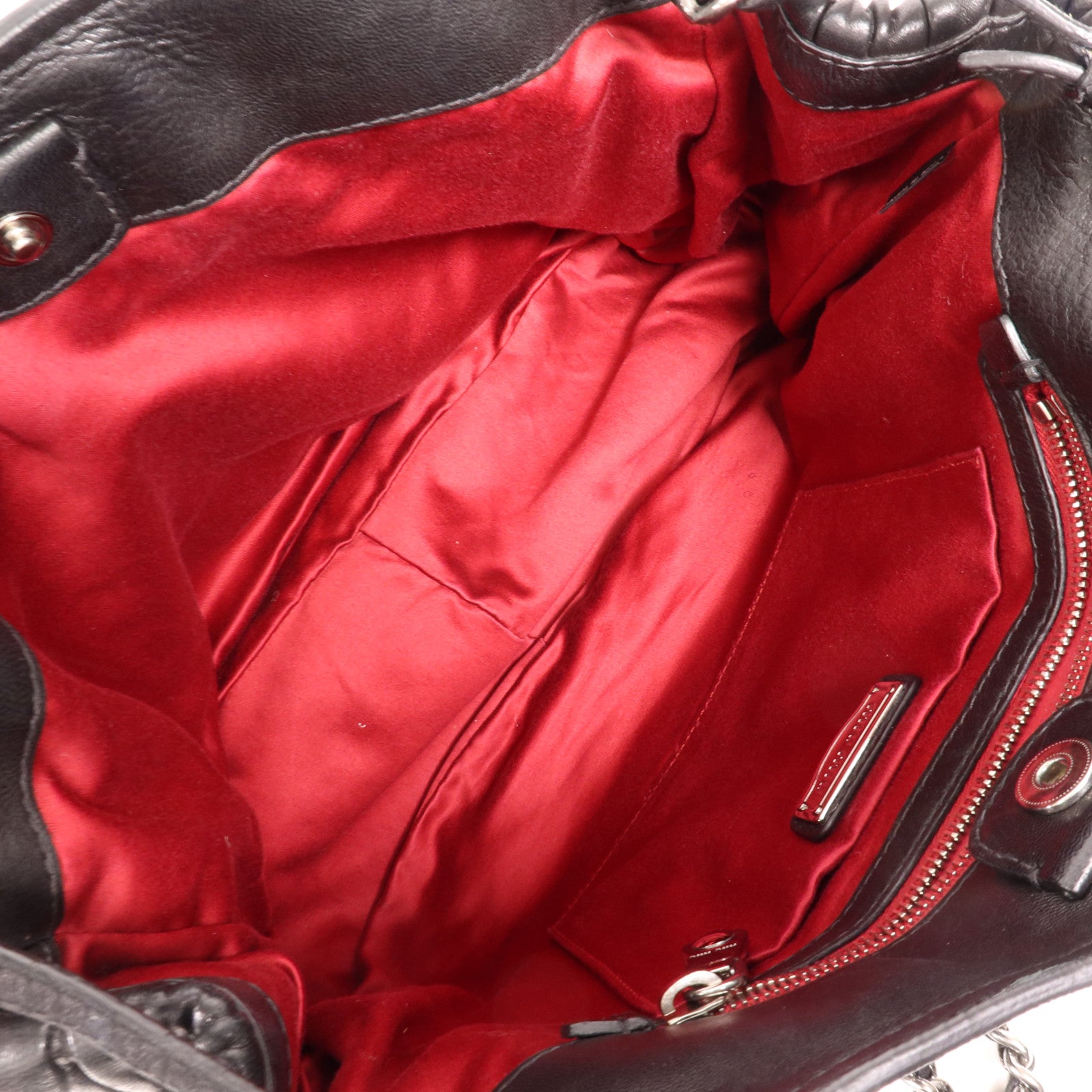 Miu Miu 皮革Shoulder Bag銀扣肩背袋