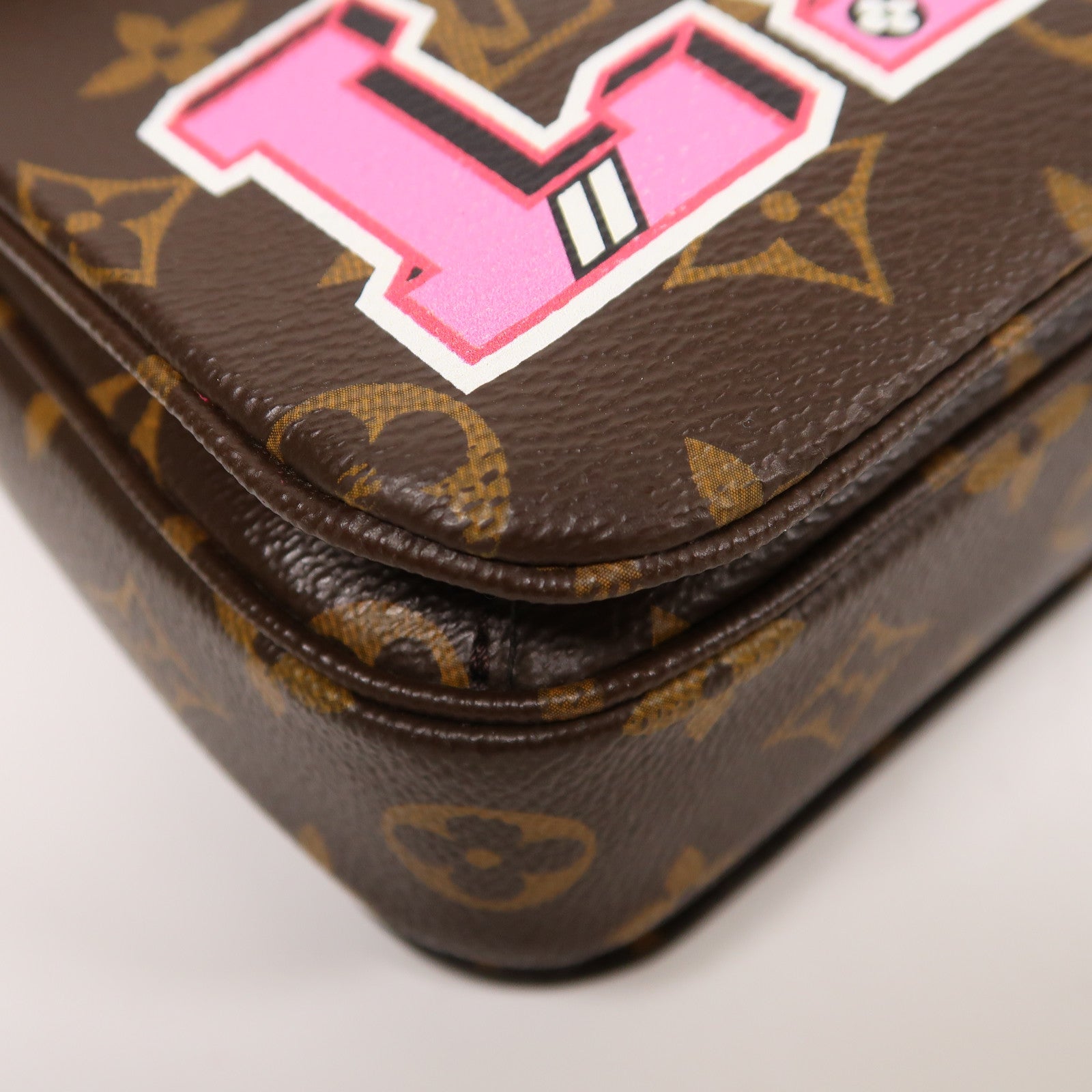 LOUIS VUITTON Monogram Patches Pochette Metis金扣手挽肩背兩用袋