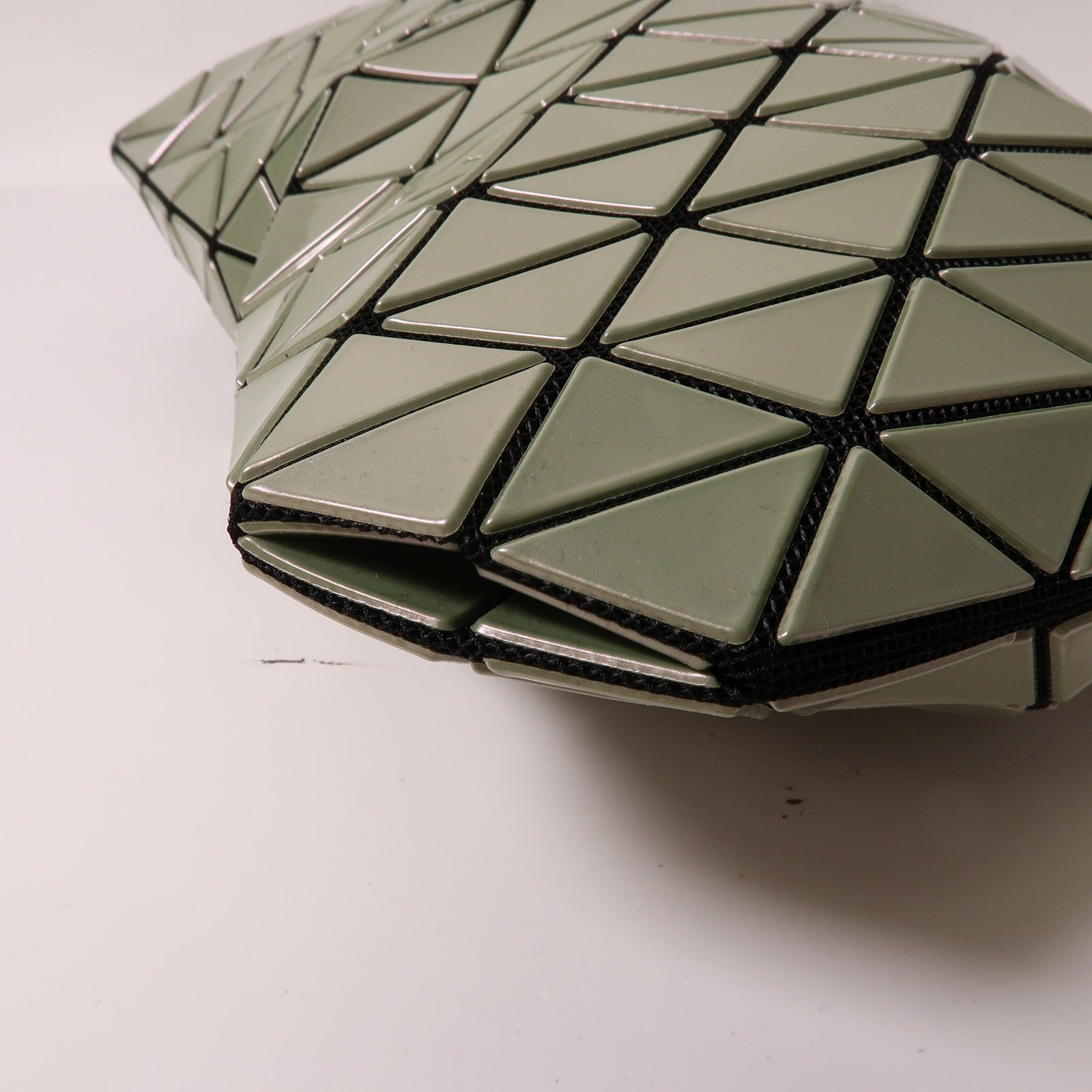 ISSEY MIYAKE PVC Shoulder Bag銀扣肩背袋灰色