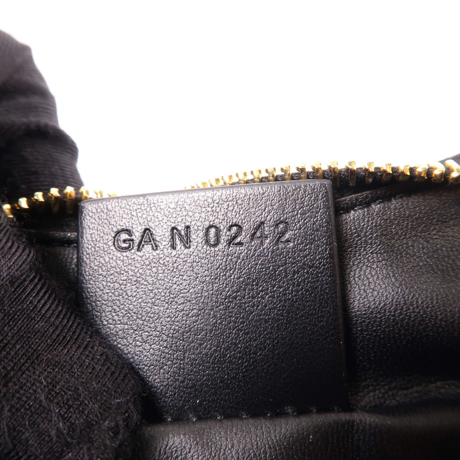 GIVENCHY 牛皮皮革Small Moon Cut Out Bag金扣肩背袋黑色