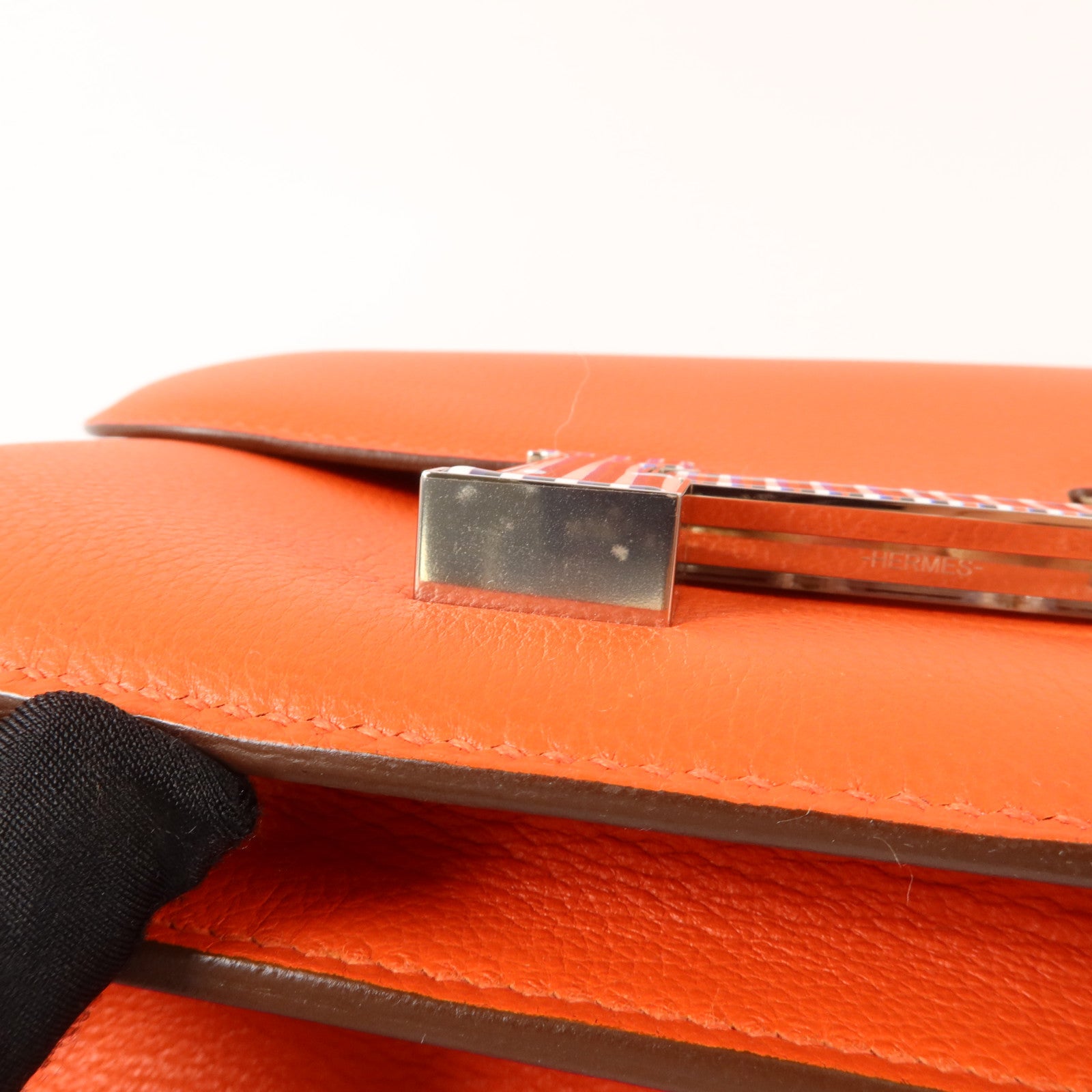 HERMES Evercolor皮革Constance 24肩背袋Feu