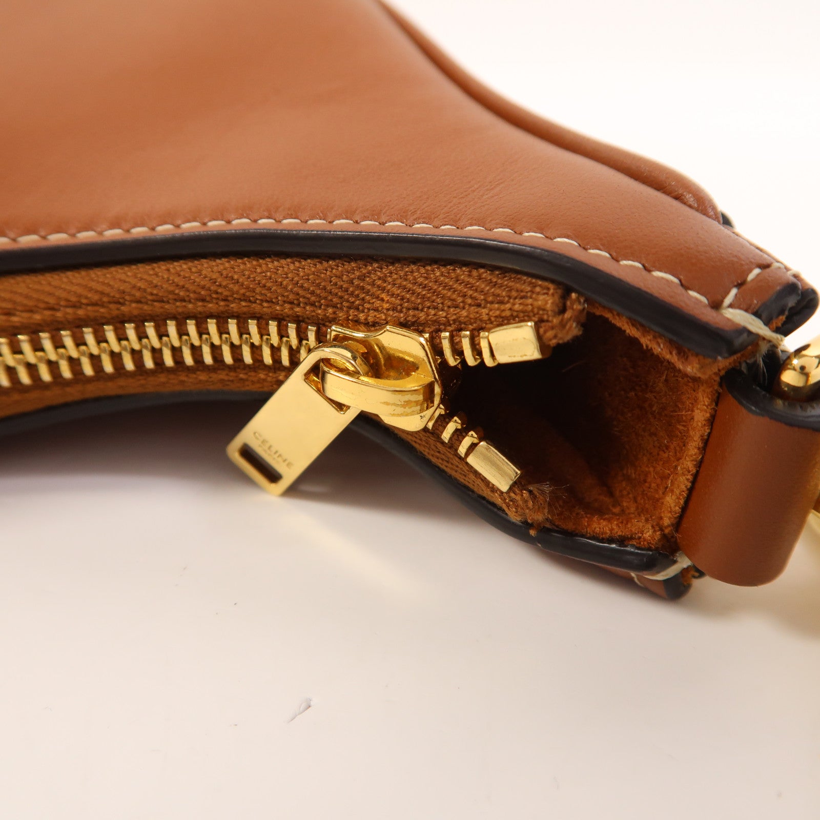 CELINE 牛皮皮革Ava金扣肩背袋