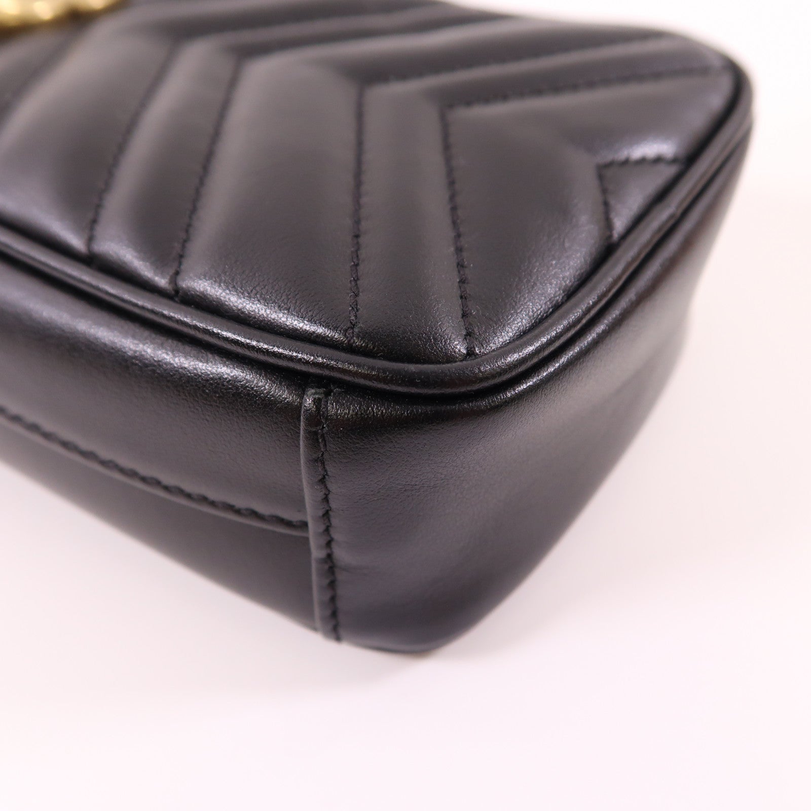 GUCCI 牛皮皮革GG Marnont Mini Bag金扣鏈帶肩背袋黑色