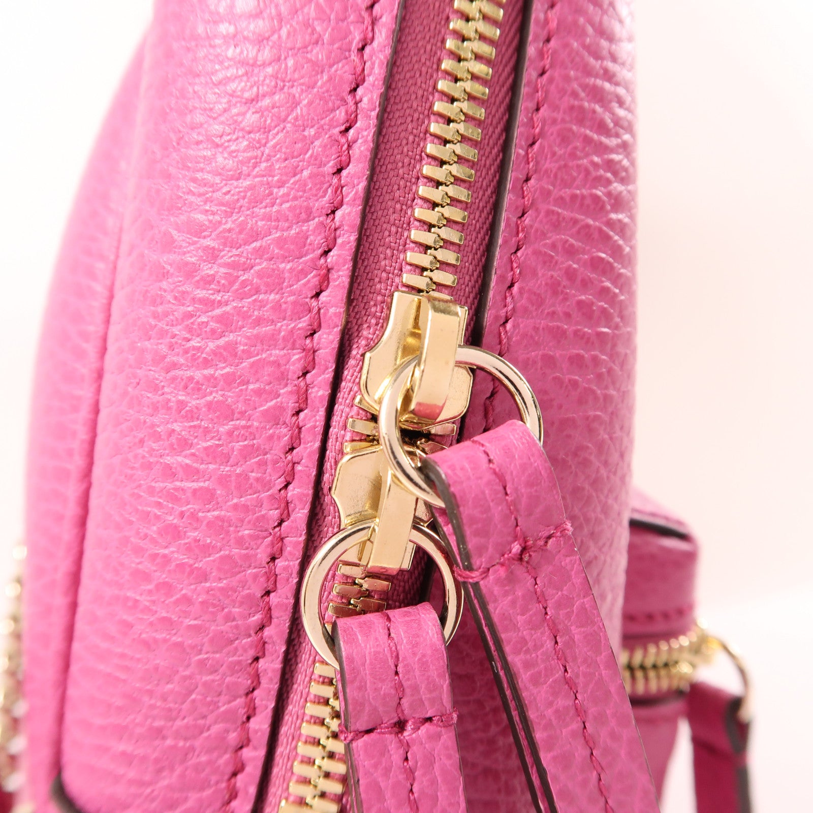 GUCCI 牛皮皮革Backpack金扣鏈帶背包桃紅色