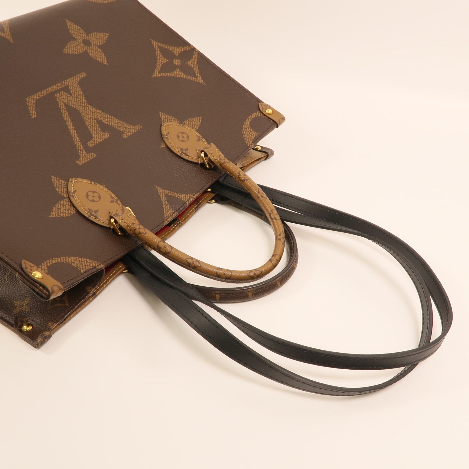 LOUIS VUITTON Monogram Giant On The Go MM金扣手挽肩背兩用袋