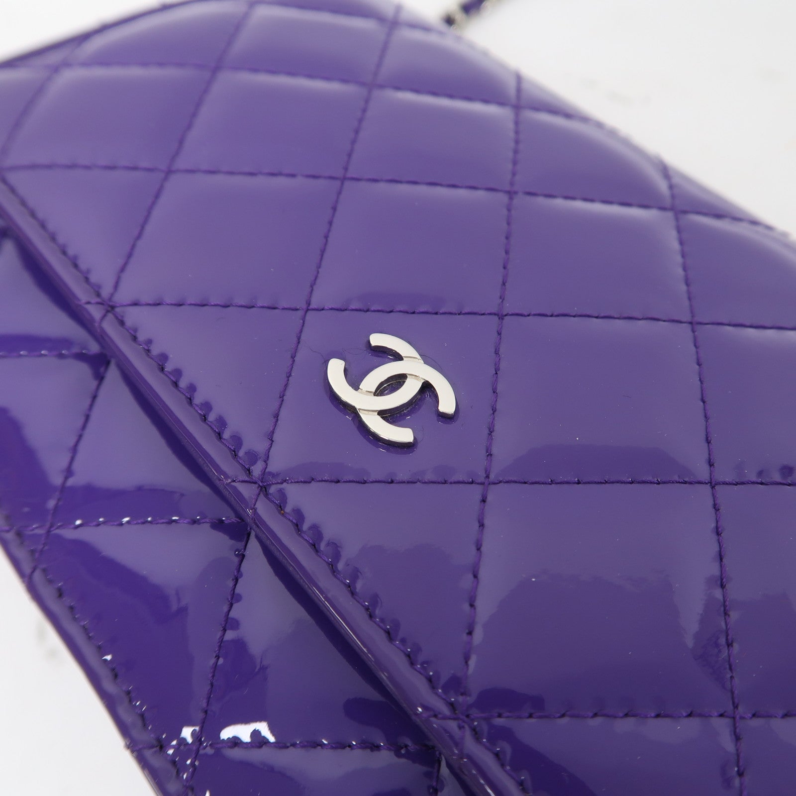 CHANEL 菱格漆皮皮革Wallet On Chain銀扣鏈帶肩背袋紫色