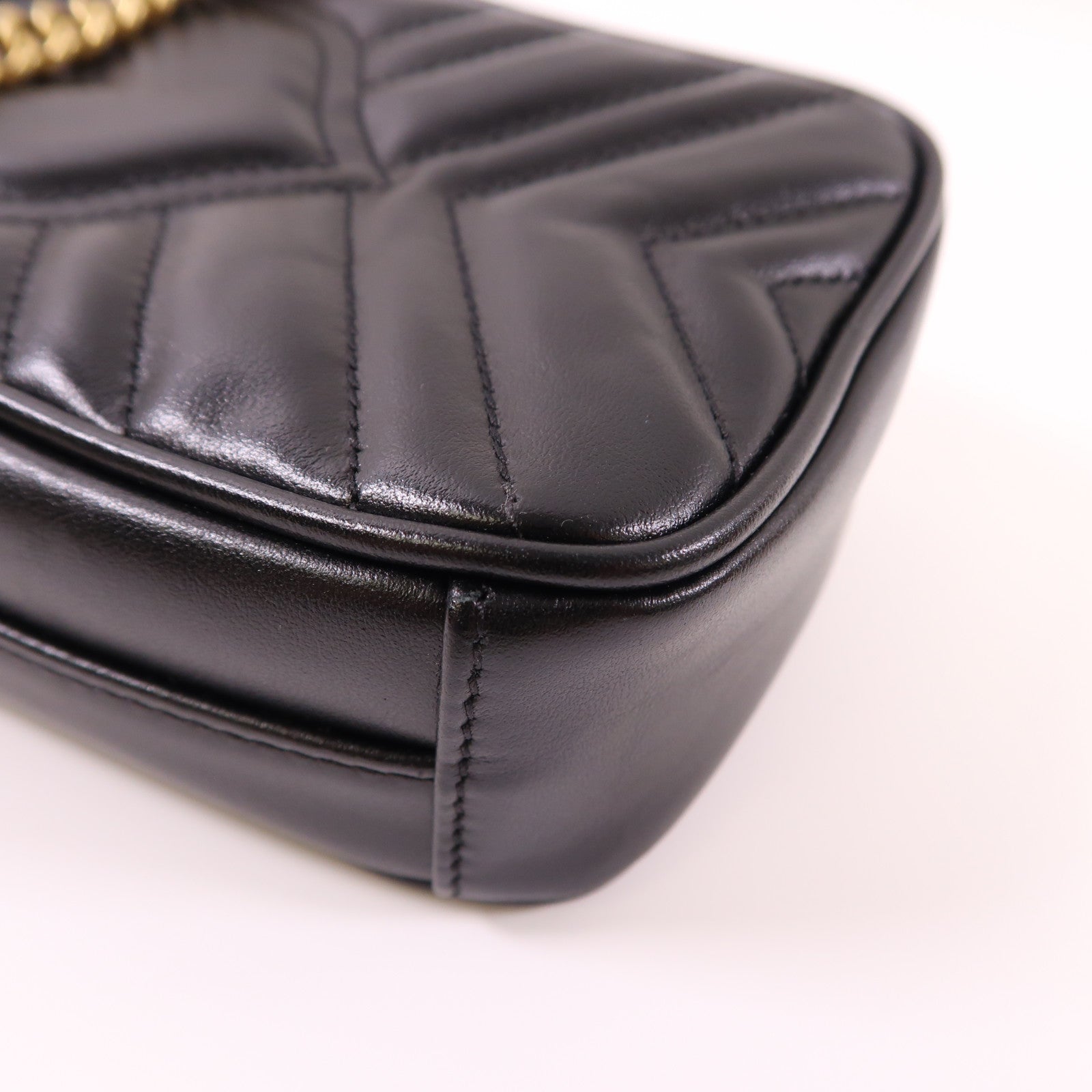 GUCCI 牛皮皮革GG Marnont Mini Bag金扣鏈帶肩背袋黑色