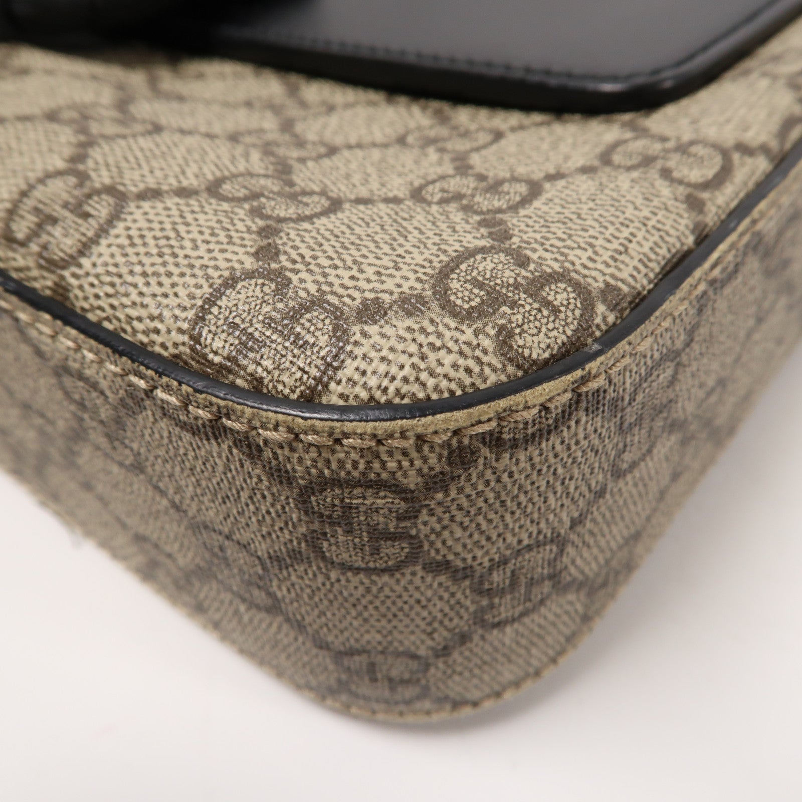 GUCCI 【激減優惠】塗層帆布Shoulder Bag銀扣肩背袋米色/黑色
