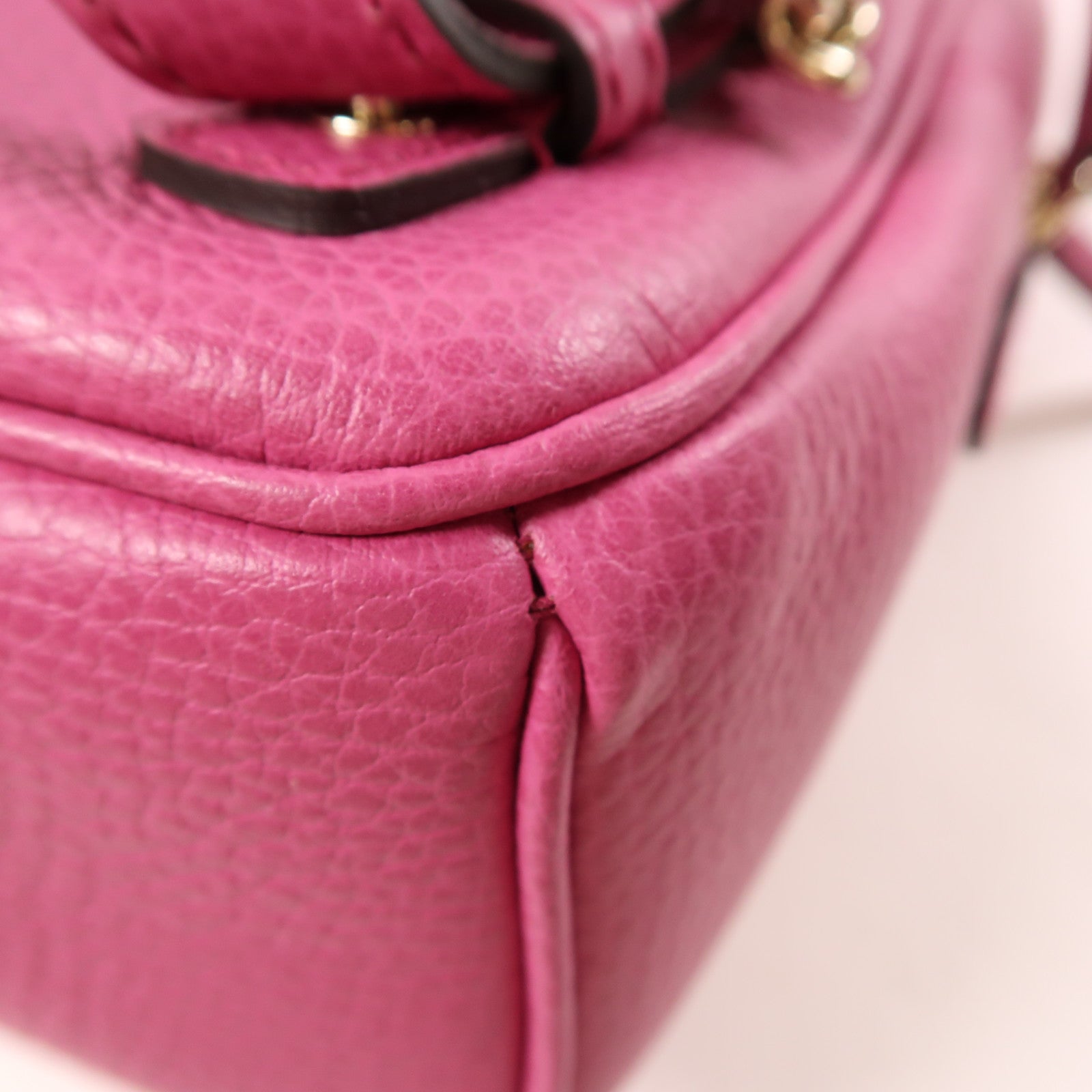 GUCCI 牛皮皮革Backpack金扣鏈帶背包桃紅色